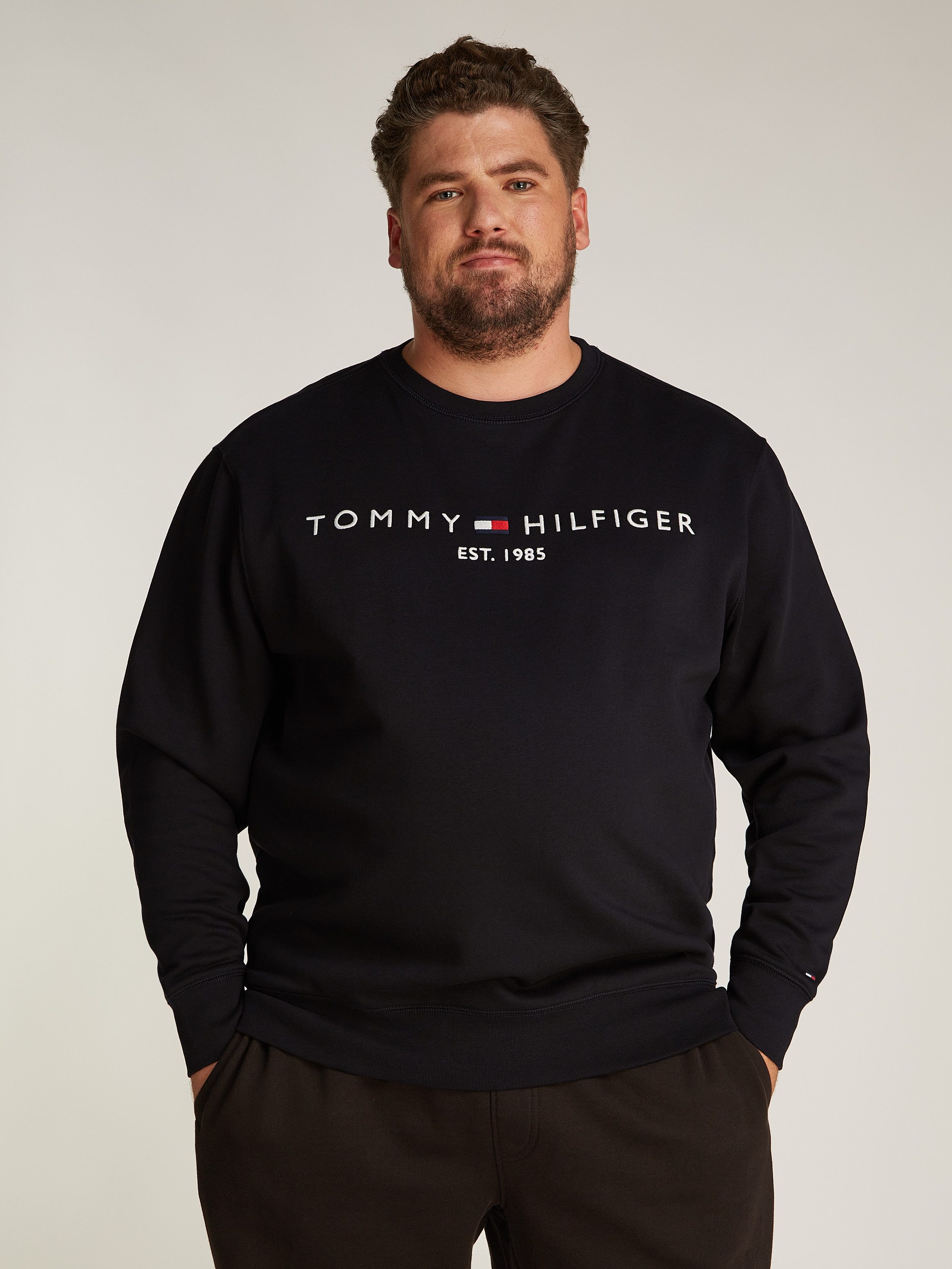 Tommy Hilfiger Sweatshirt BT-TOMMY LOGO SWEATSHIRT-B in grote maten, met logoprint