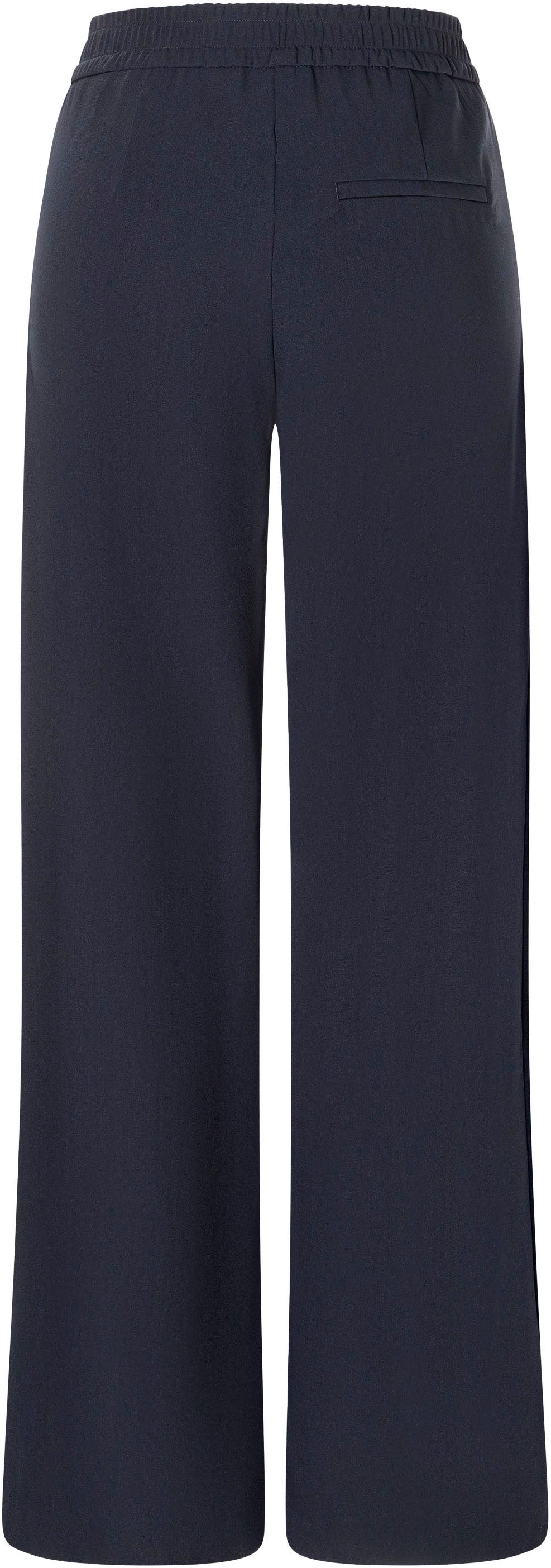 MAC Bootcutbroek Chiara Bootcut-vorm in figuuraccentuerende vorm