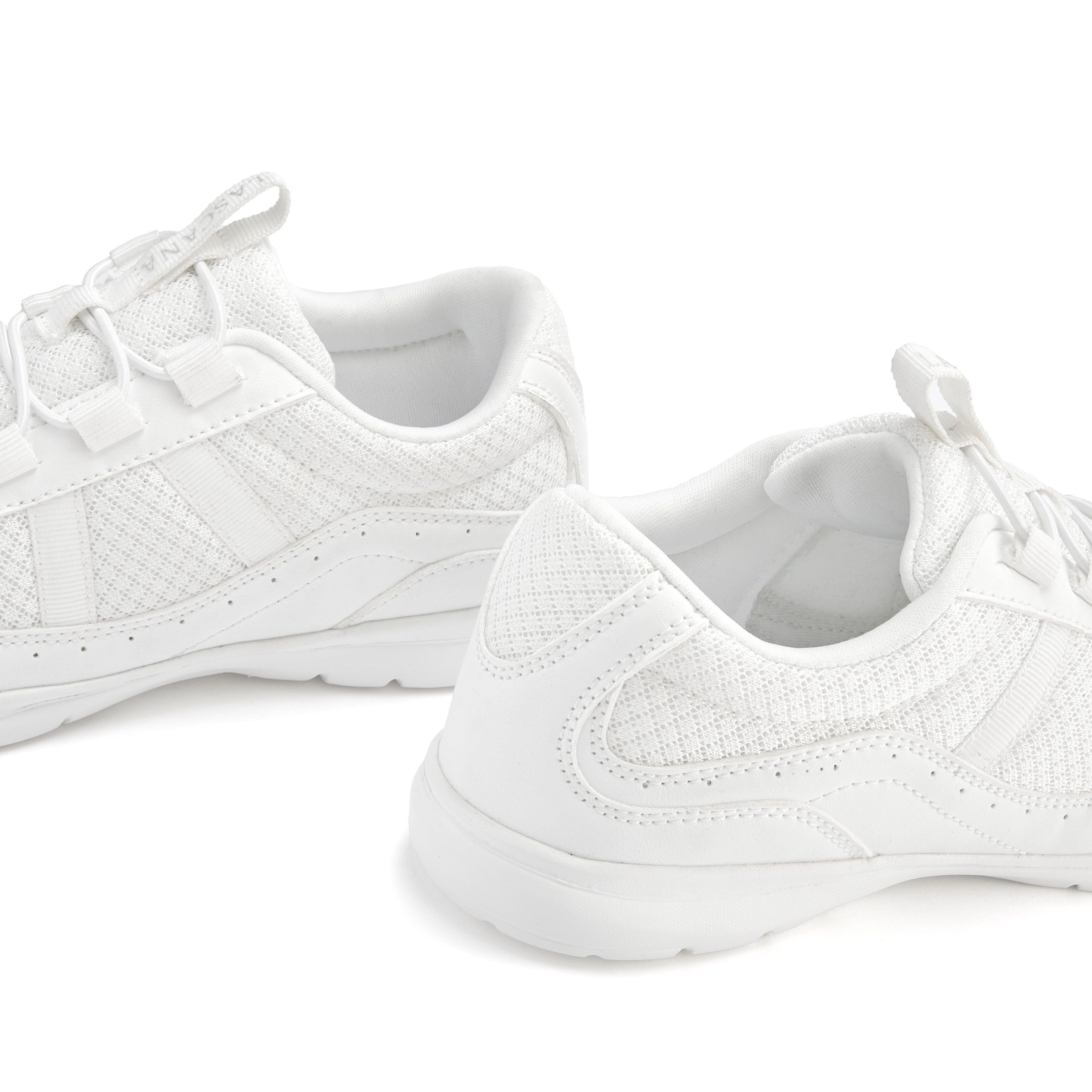 Lascana Sneakers Slip-On vrijetijdsschoen, lage schoen met elastische veters VEGAN