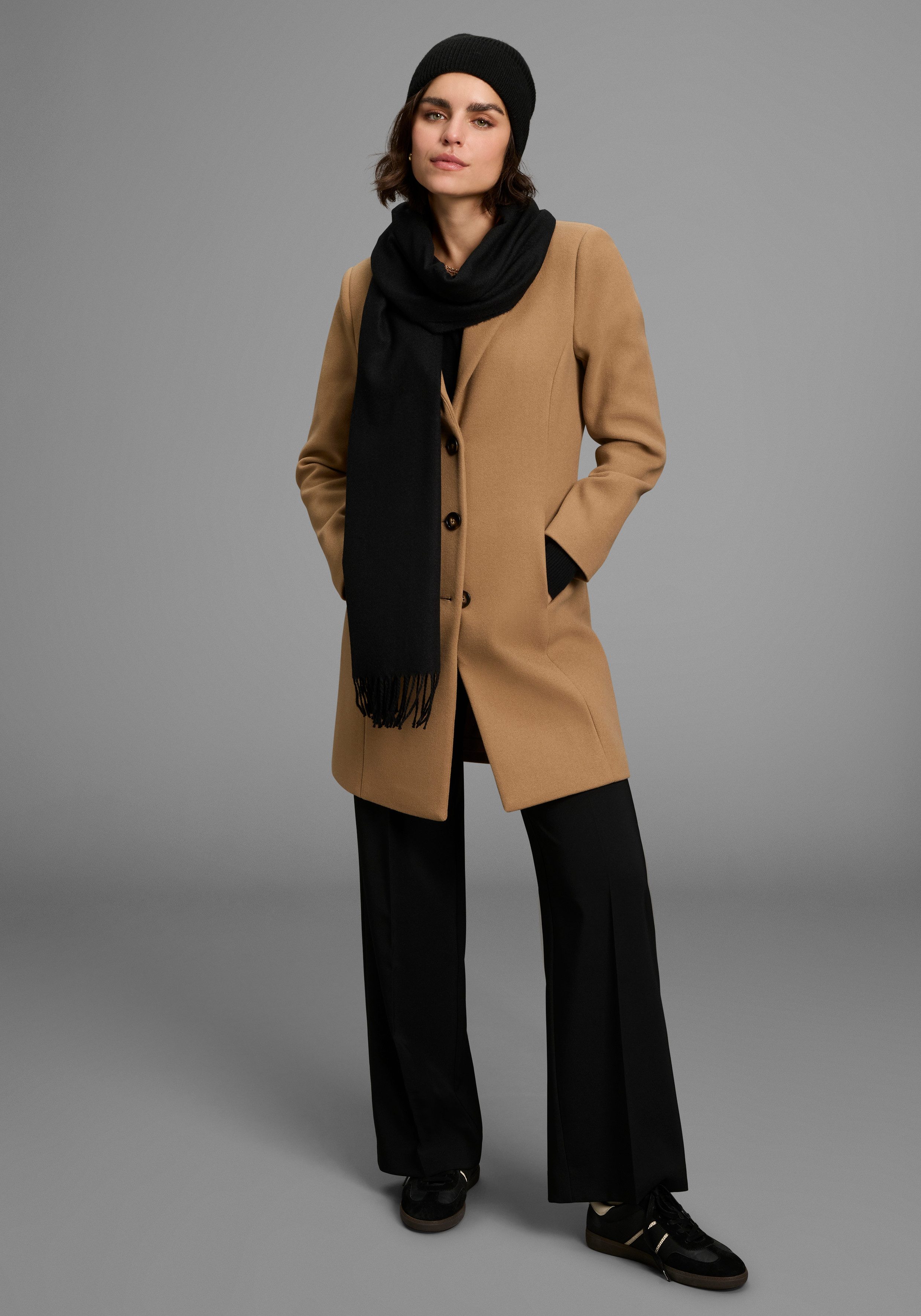 Laura Scott Sjaal
