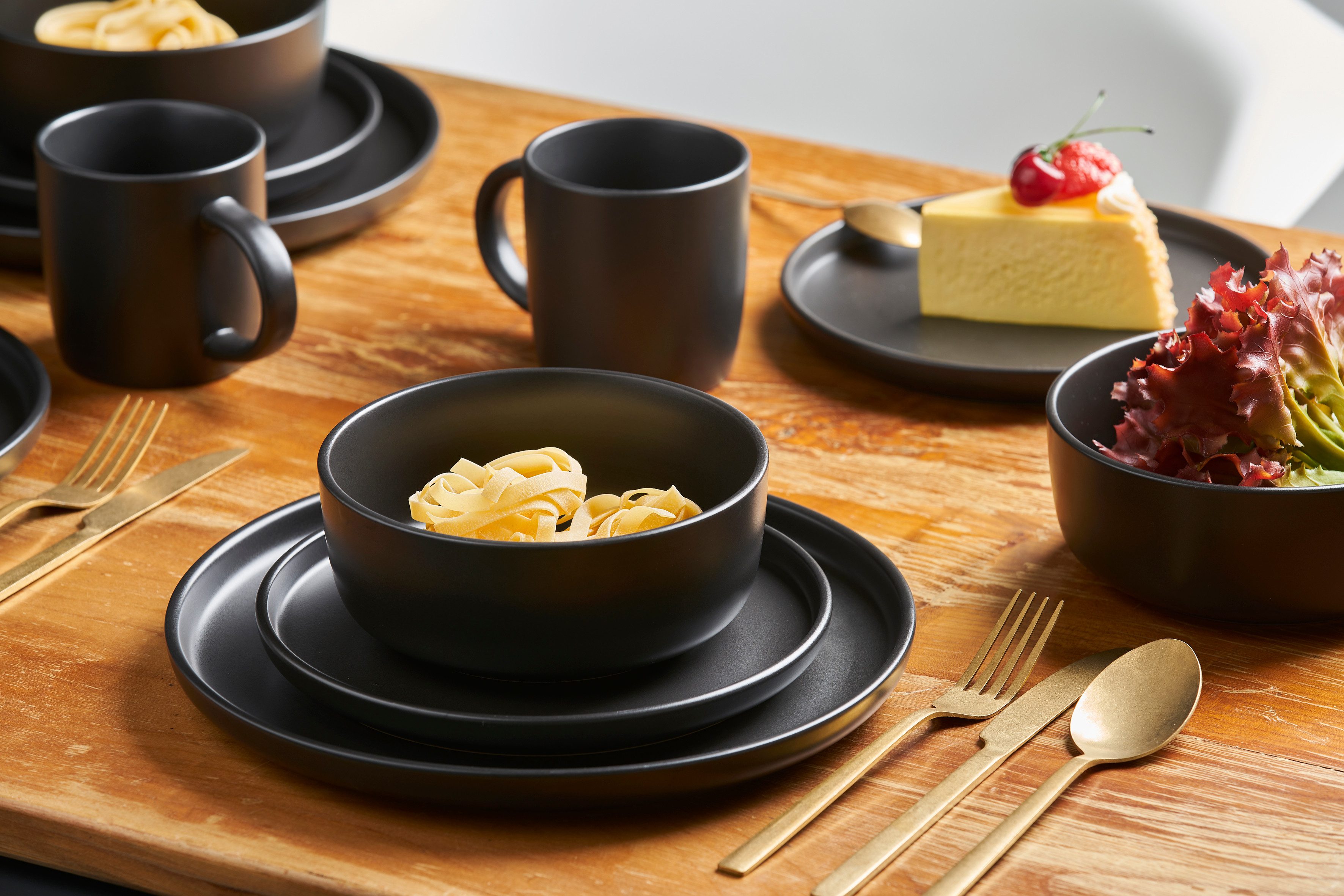 van Well Combi-servies Servies-set, service Nero ronde vorm, zwart, vaatwasmachine- en magnetronbestendig (set, 16-delig)