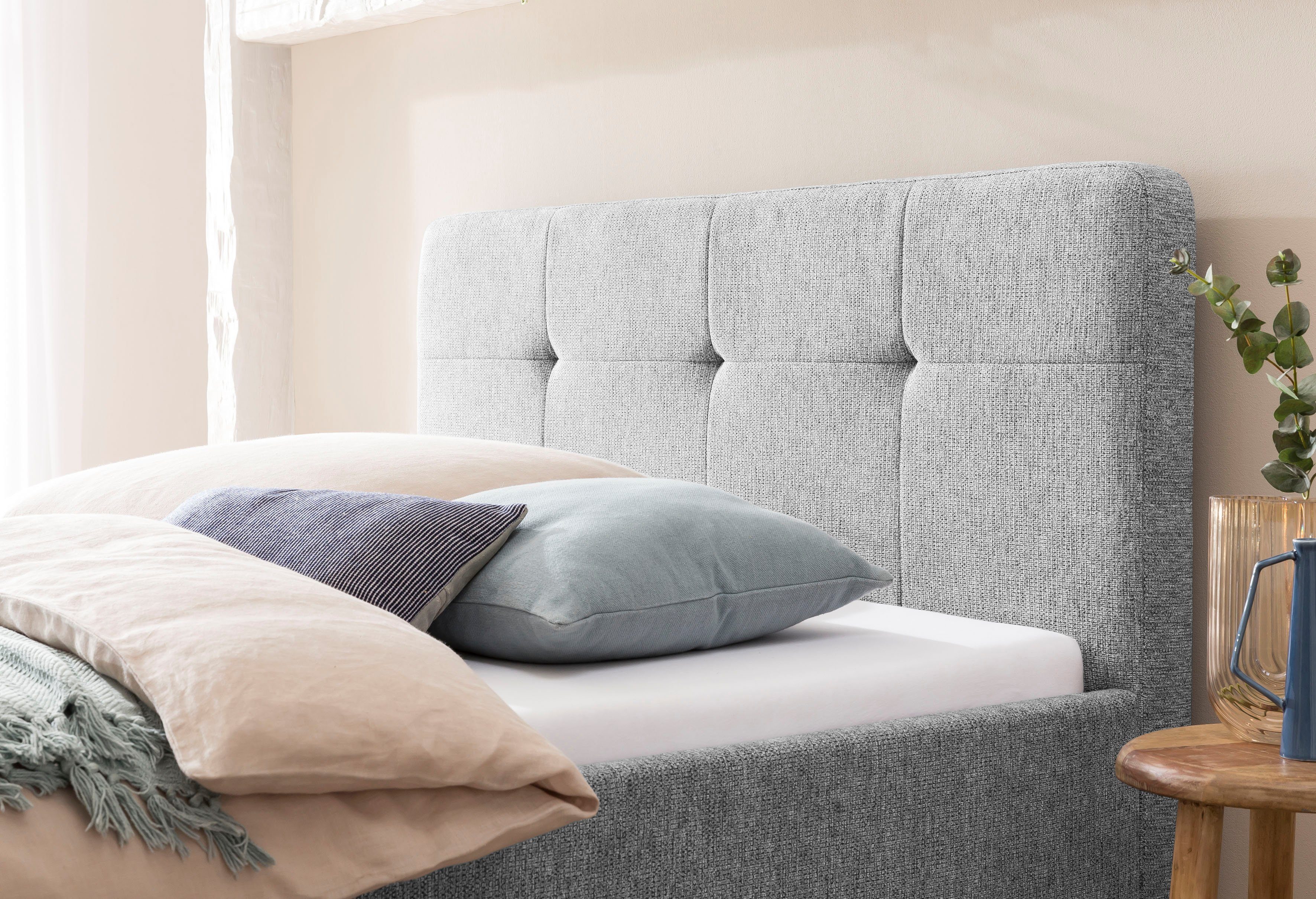 meise.möbel Gestoffeerd bed Smart Hoofdbord met knoopdetails, verkrijgbaar in twee maten