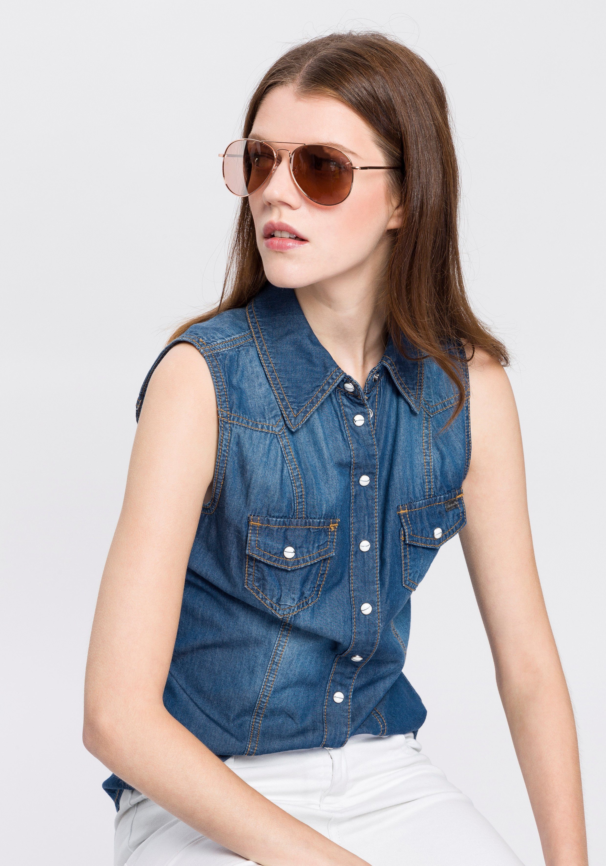 Arizona Jeans blouse met knopen in parelmoer-look