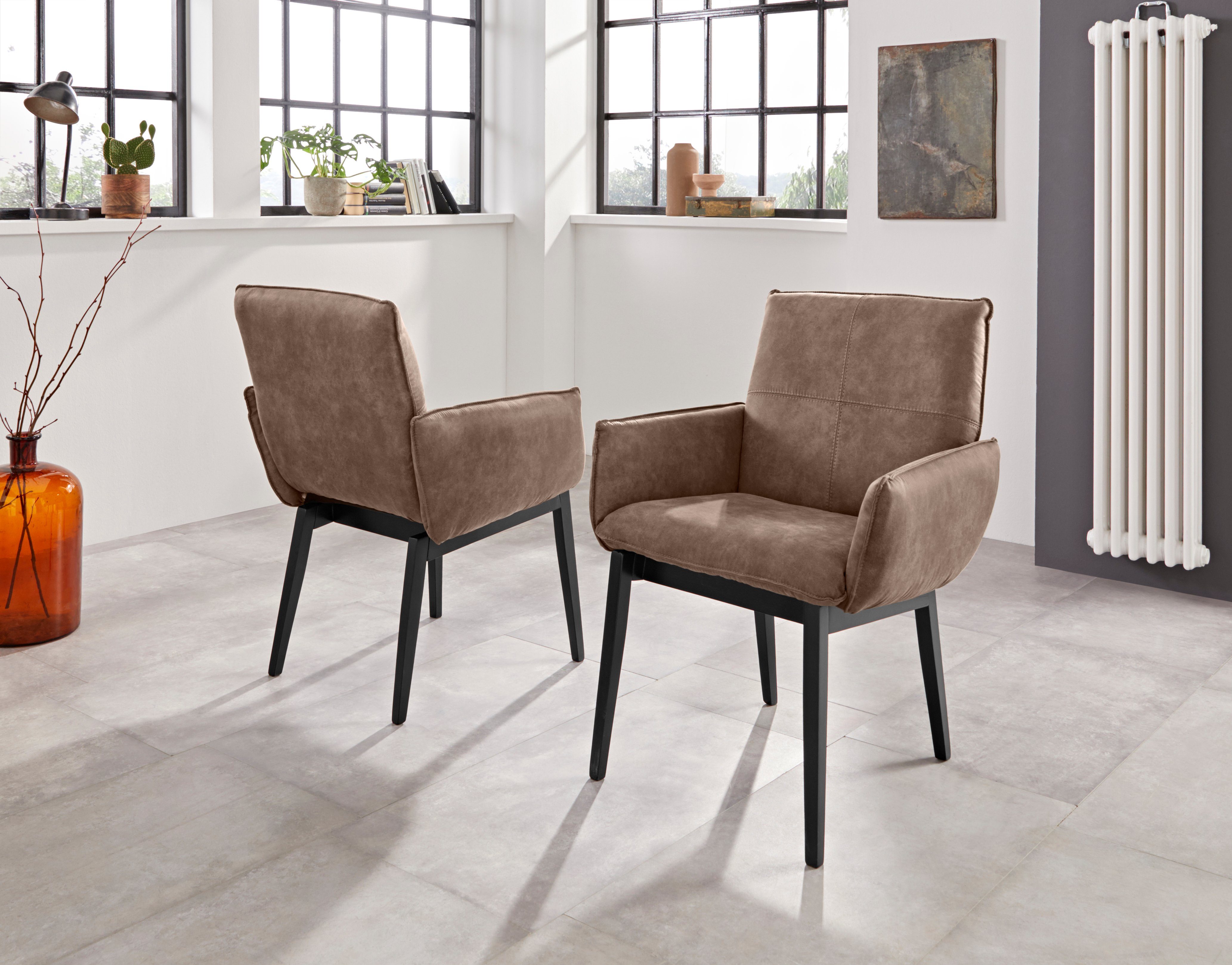 Home affaire Stoel met armleuningen Model 6 Bekleding van microvezel of leer, frame is beuken in zwart gelakt (2 stuks) 4 poot stoelen bruin