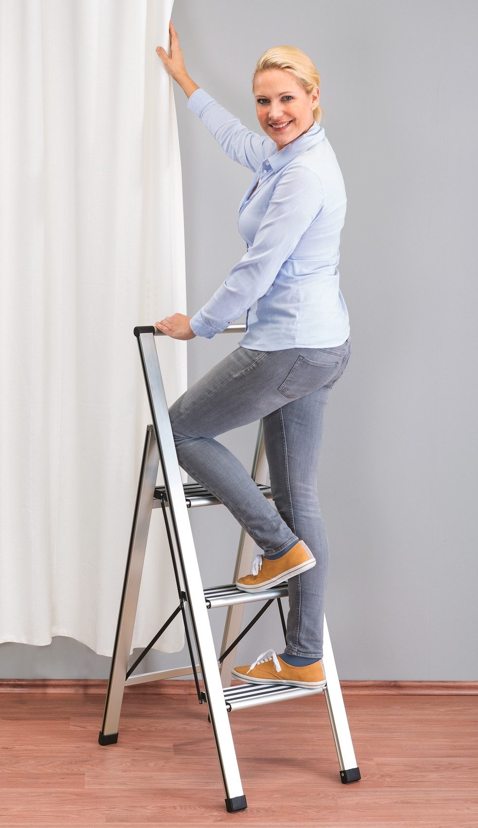 WENKO Huishoudtrapje Model Alu-Design Aluminium-design, XXL-treden, plat inklapbaar en op te bergen