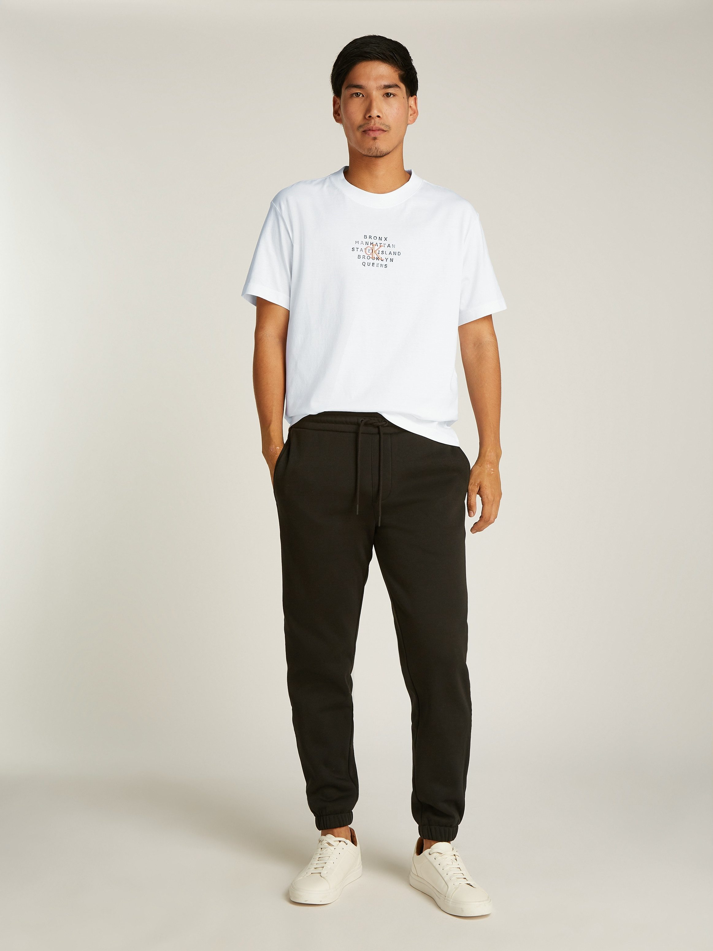 Calvin Klein T-shirt NYC STAMP GRAPHIC met label