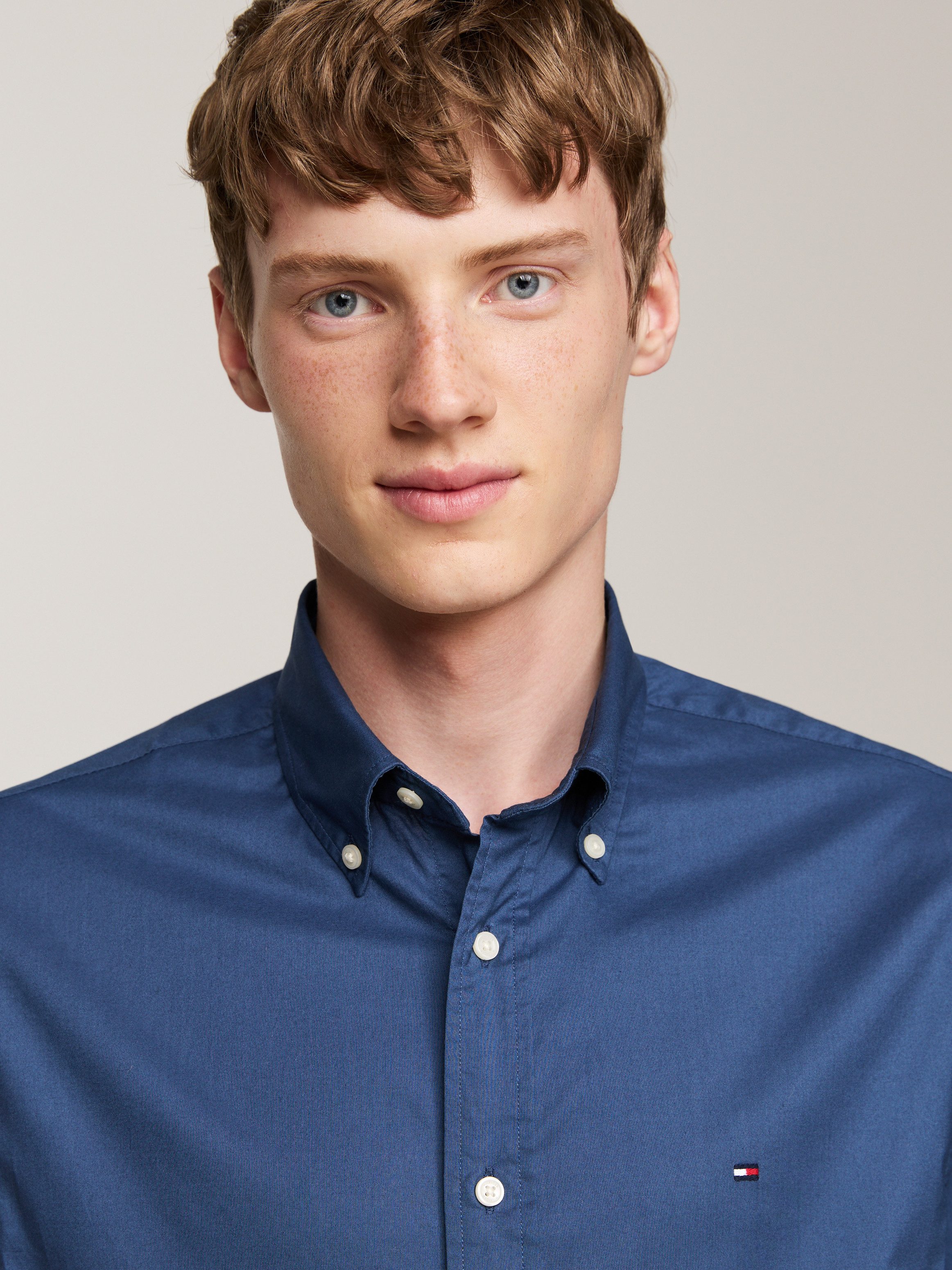 Tommy Hilfiger Overhemd met lange mouwen FLEX POPLIN RF SHIRT met labelschild binnenin de knoopsluiting (1-delig)