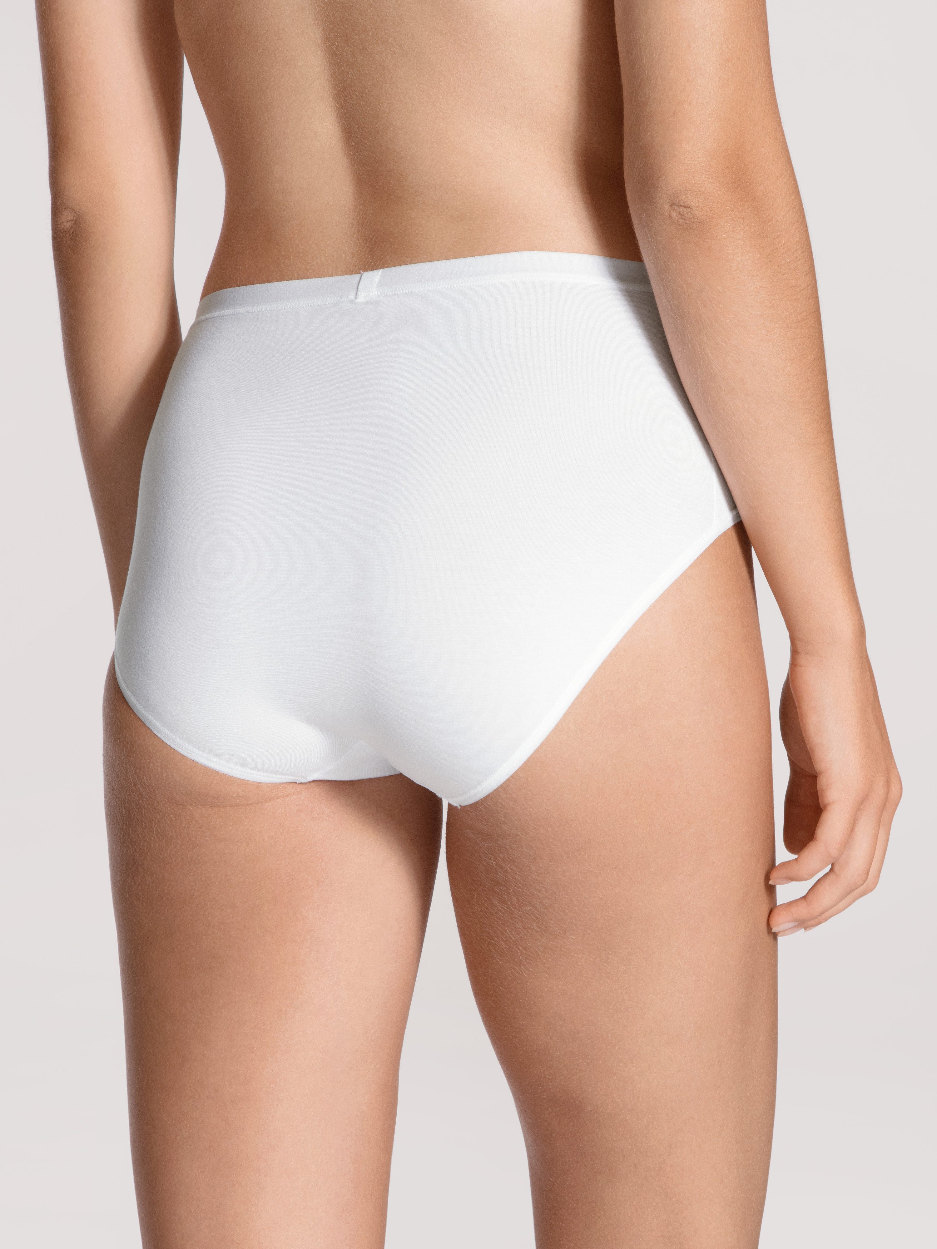 CALIDA High-waist-slip Natural Comfort met natuurlijke glans en gladde grip