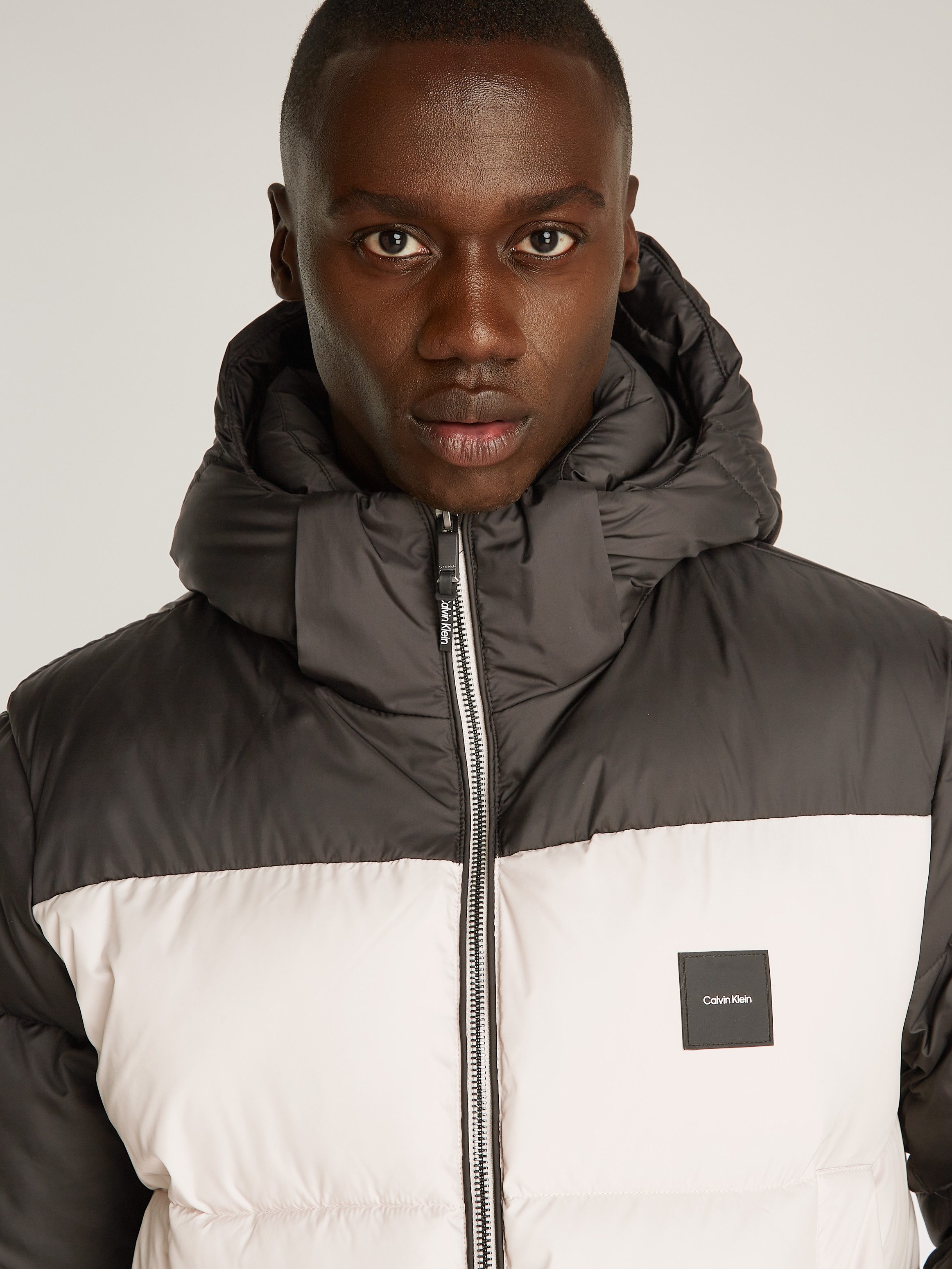 Calvin Klein Outdoorjack HOODED QUILT COLOR-BLOCK PUFFER
