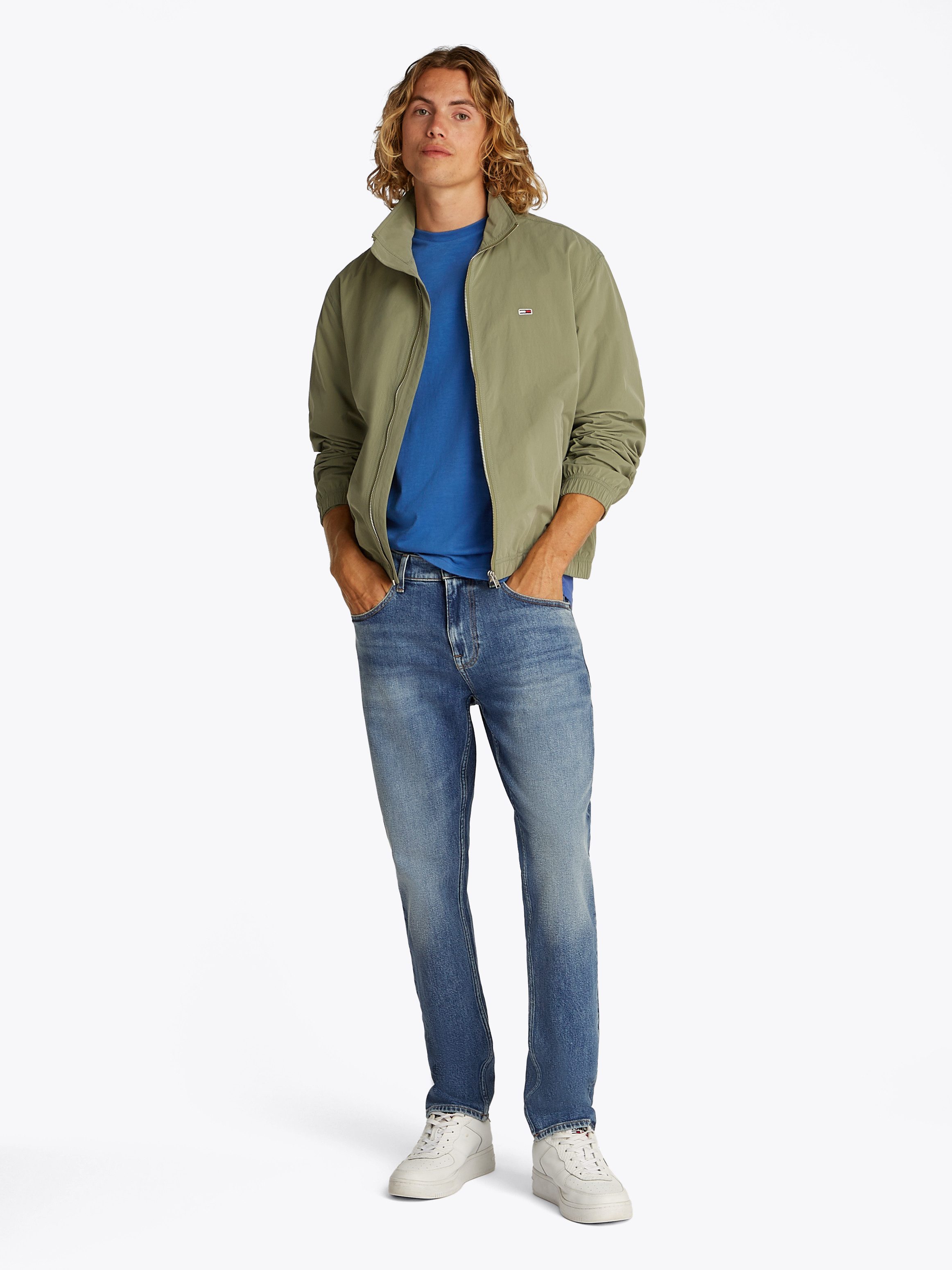 TOMMY JEANS Slim fit jeans AUSTIN SLIM TAPERED naar de enkel toe smaller wordende jeans met gemiddelde taillehoogte