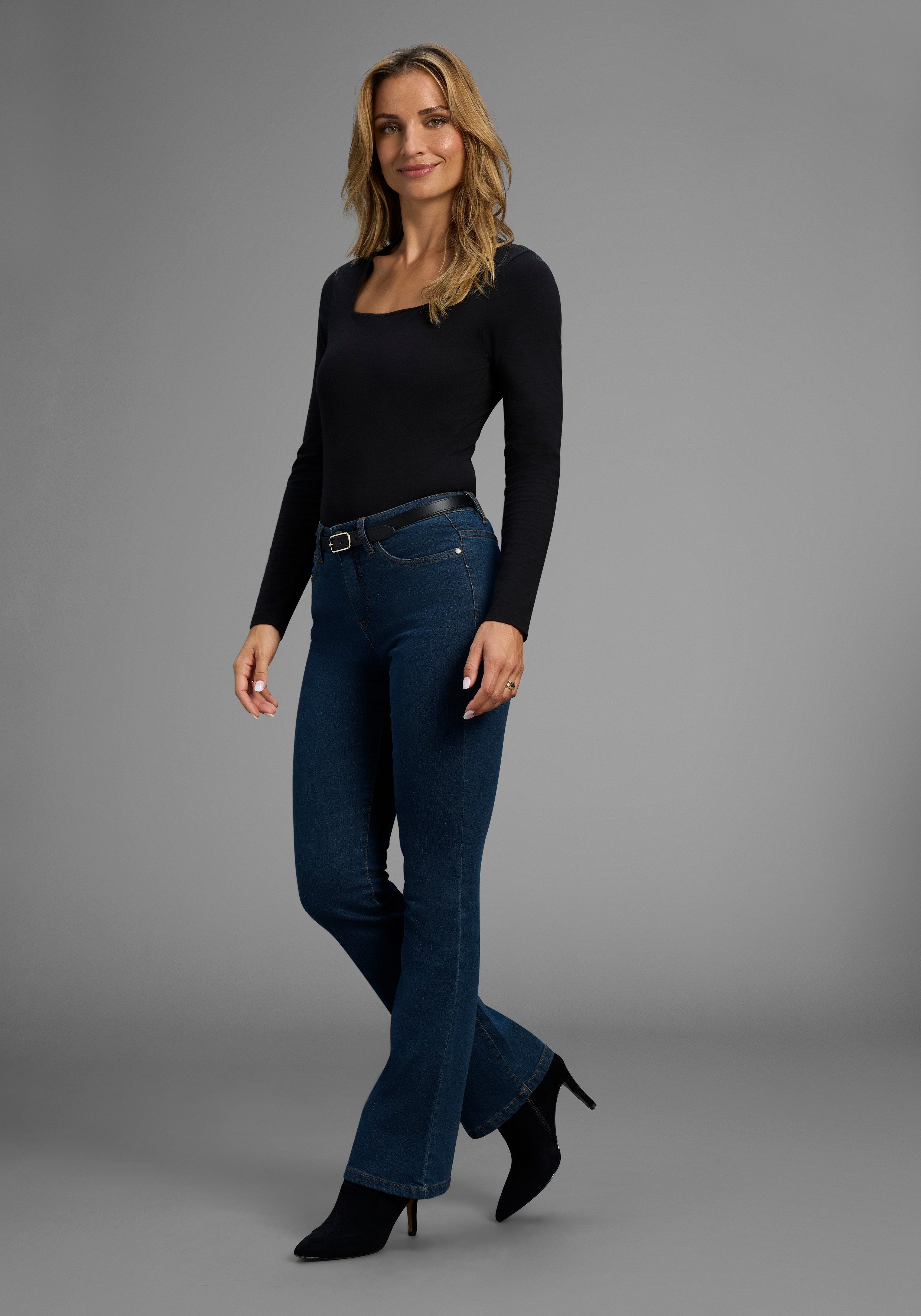 Arizona Bootcut jeans Comfort Fit uitlopende pasvorm, met steekzakken, hoge taille