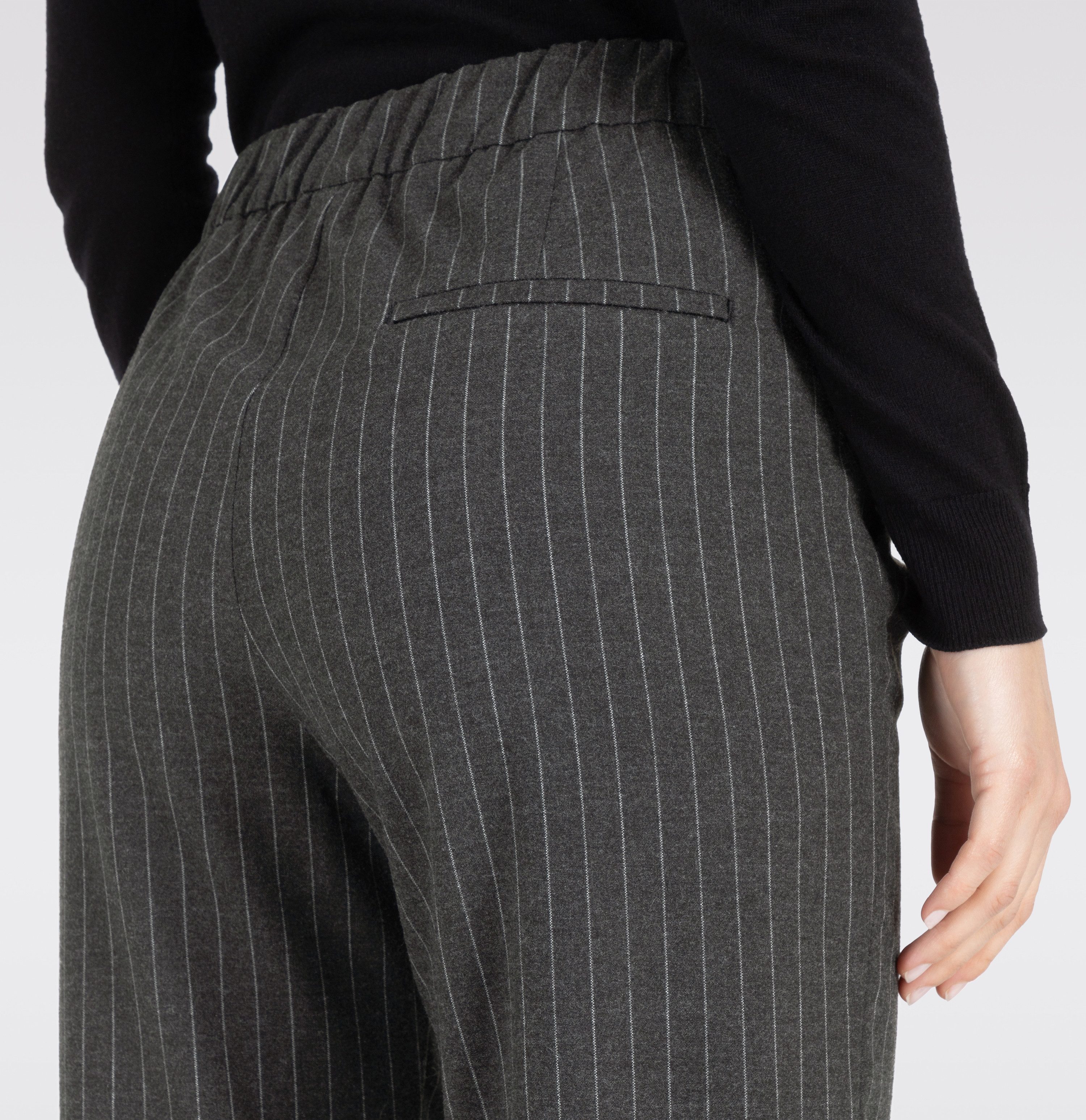 MAC Bootcutbroek Chiara Bootcut-vorm in figuuraccentuerende vorm