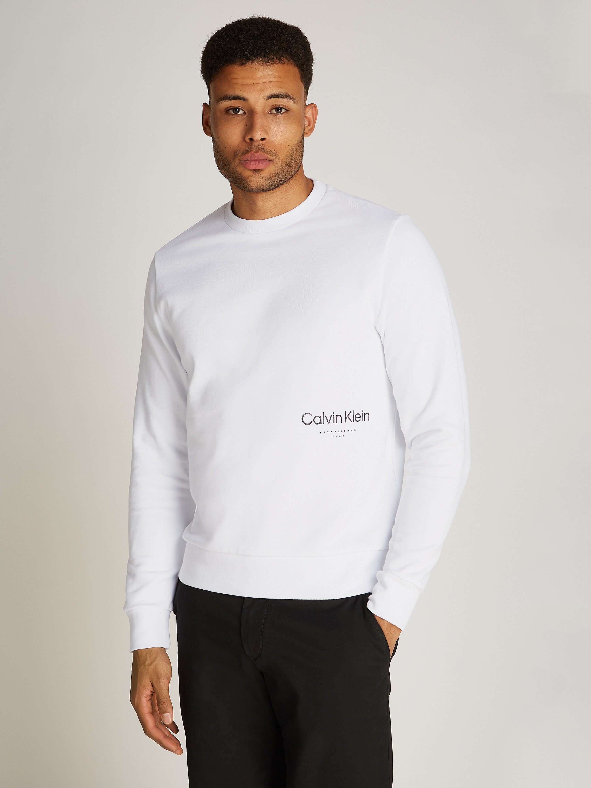 Calvin Klein Sweatshirt OFF PLACEMENT LOGO SWEATSHIRT heren sweaters maat XXXL wit