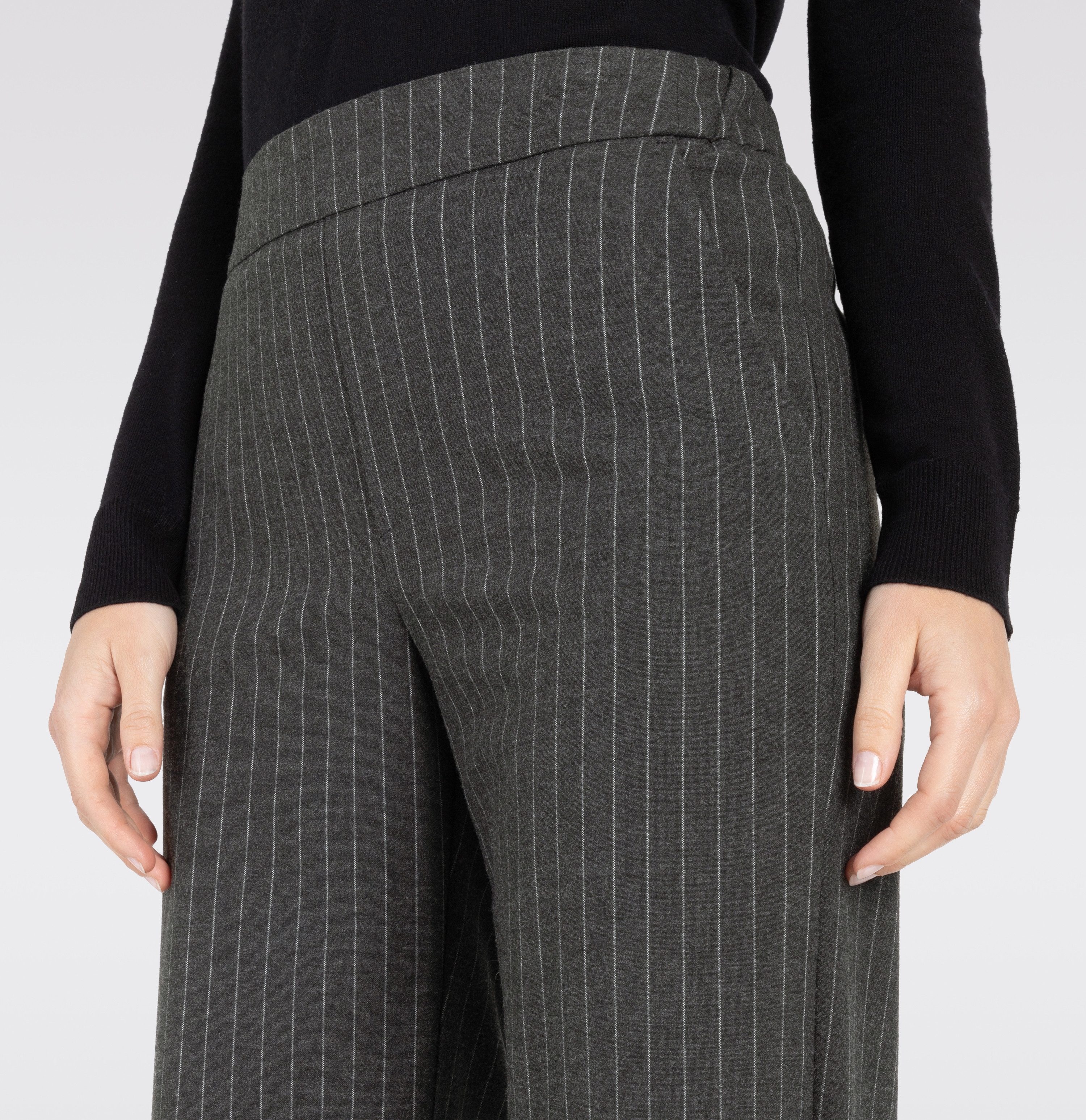 MAC Bootcutbroek Chiara Bootcut-vorm in figuuraccentuerende vorm