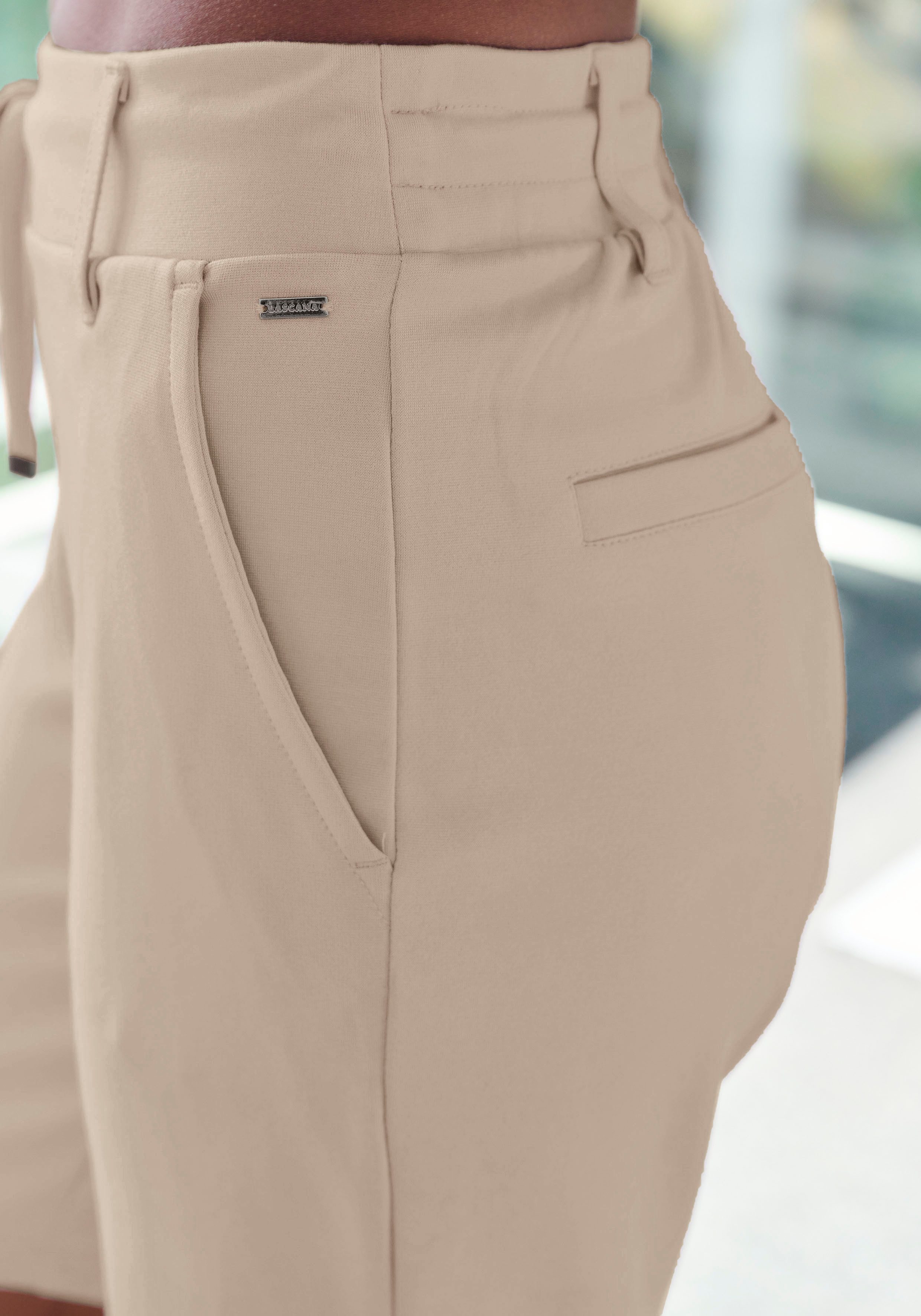 Lascana Short met riemlussen en bindband loungewear