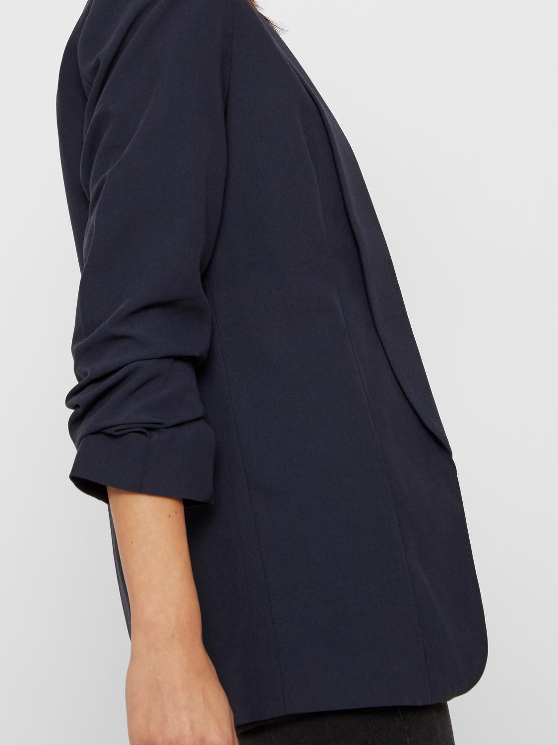 pieces Blouseblazer PCBOSELLA 3/4 BLAZER NOOS met plooidetail op de mouw