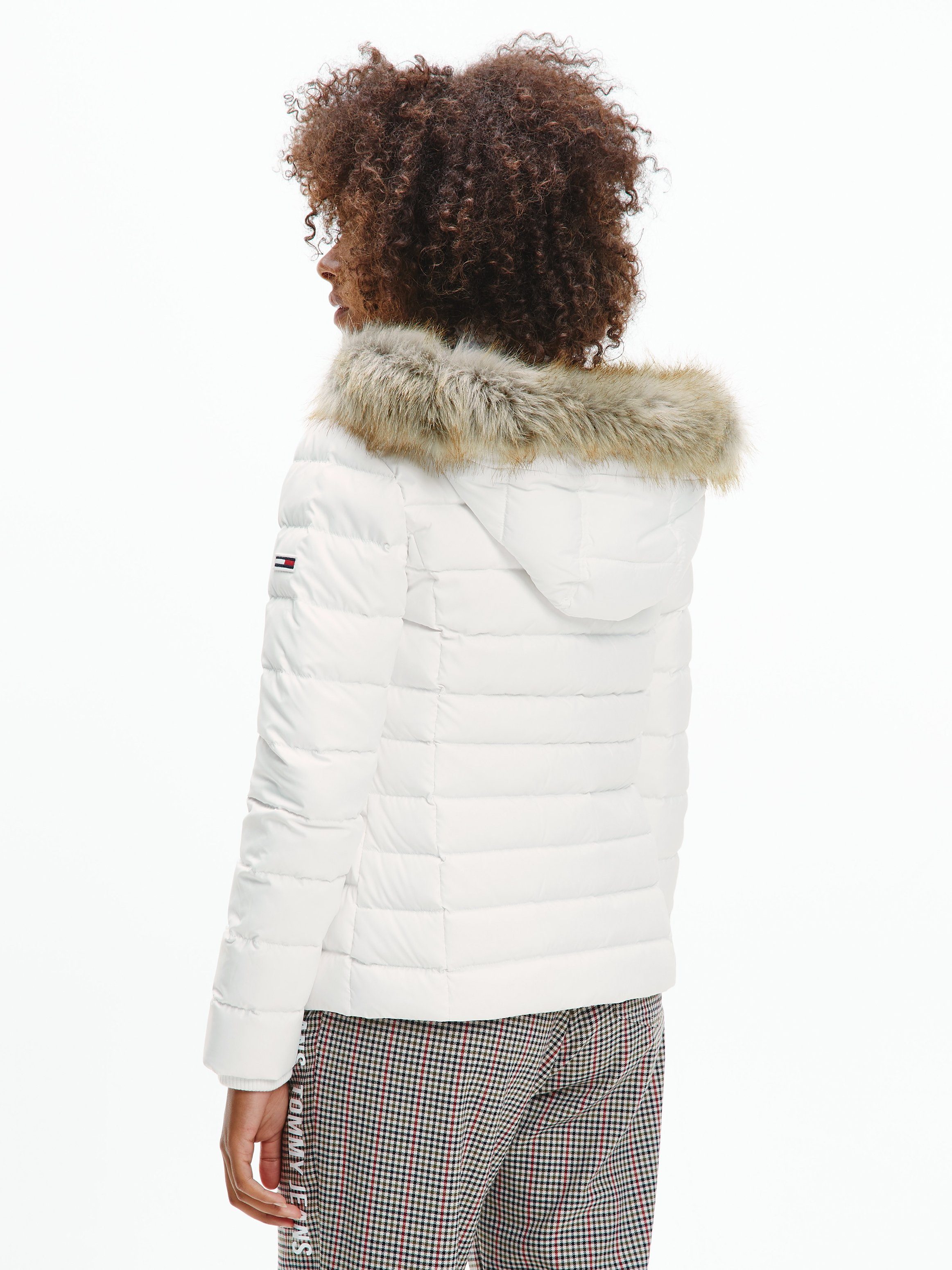 TOMMY JEANS Donsjack BASIC HOODED DOWN JACKET met imitatiebont aan de capuchon & tommy jeans-merklabel