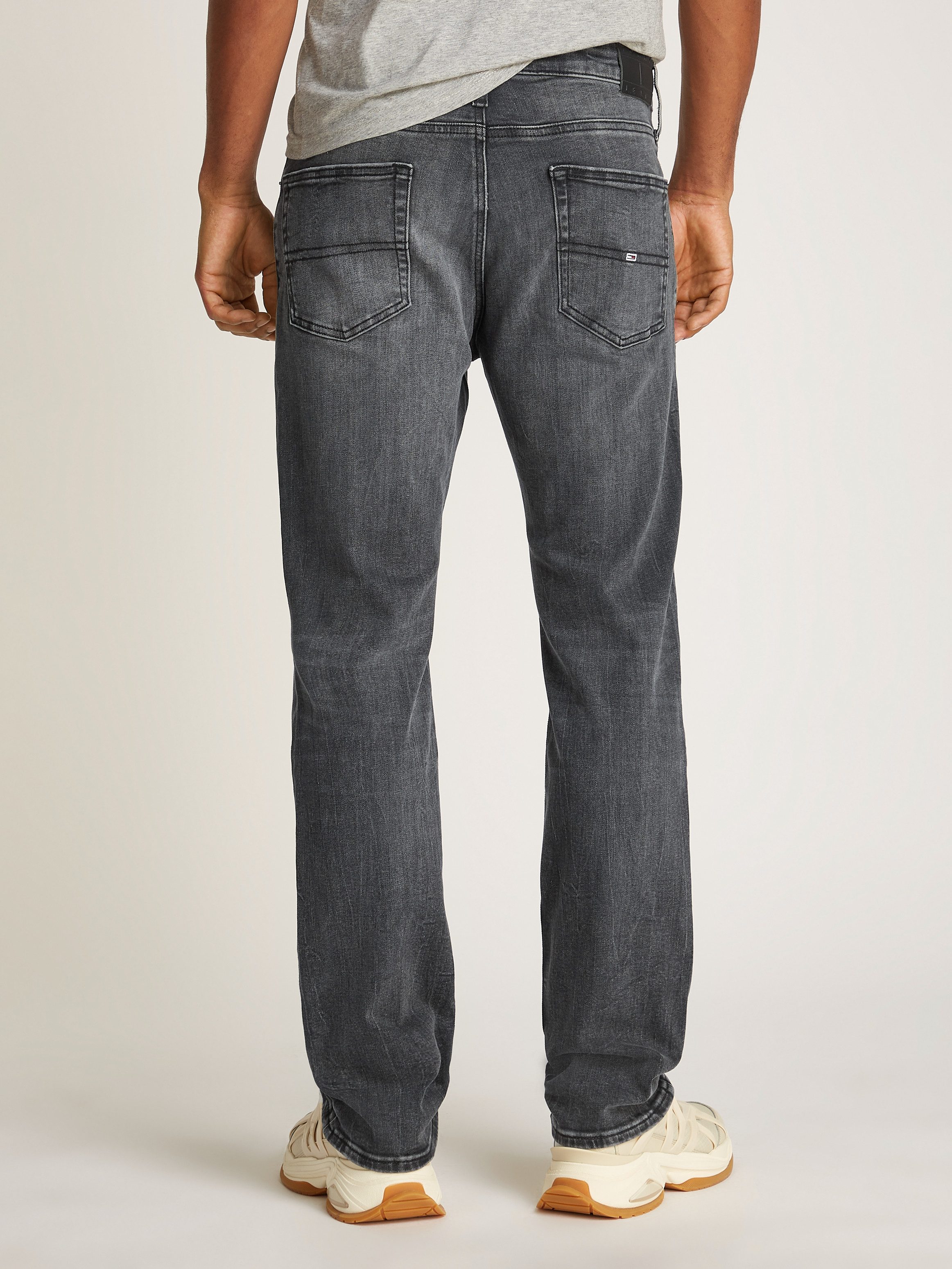 TOMMY JEANS Slim fit jeans RYAN SLIM STRAIGHT met gestempeld logo