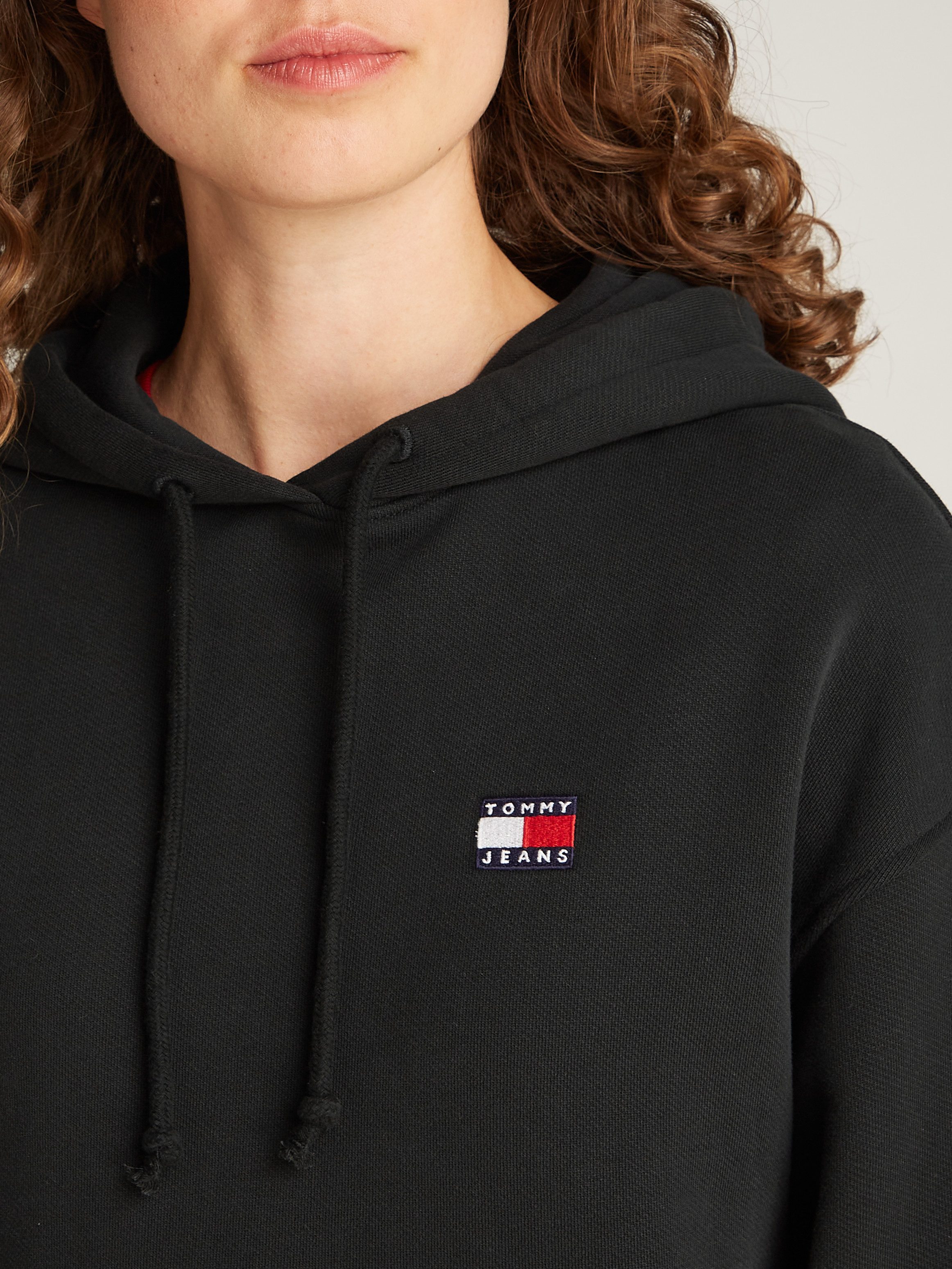 Tommy Jeans Curve Hoodie TJW BXY BADGE HOODIE EXT in grote maten, capuchon, badge