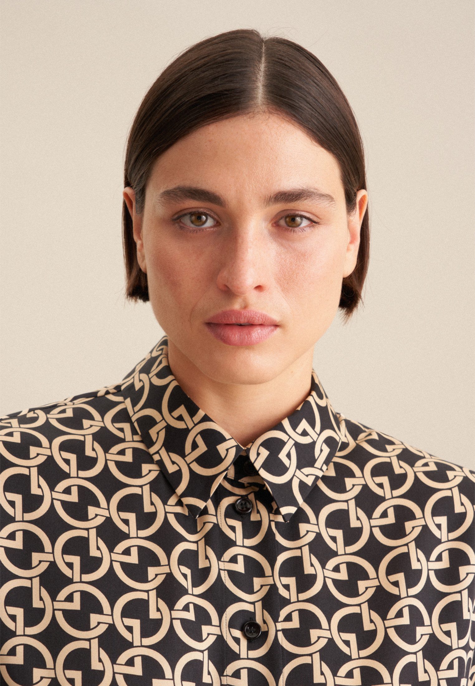 seidensticker Overhemdblouse Zwarte roos Lange mouwen kraag print