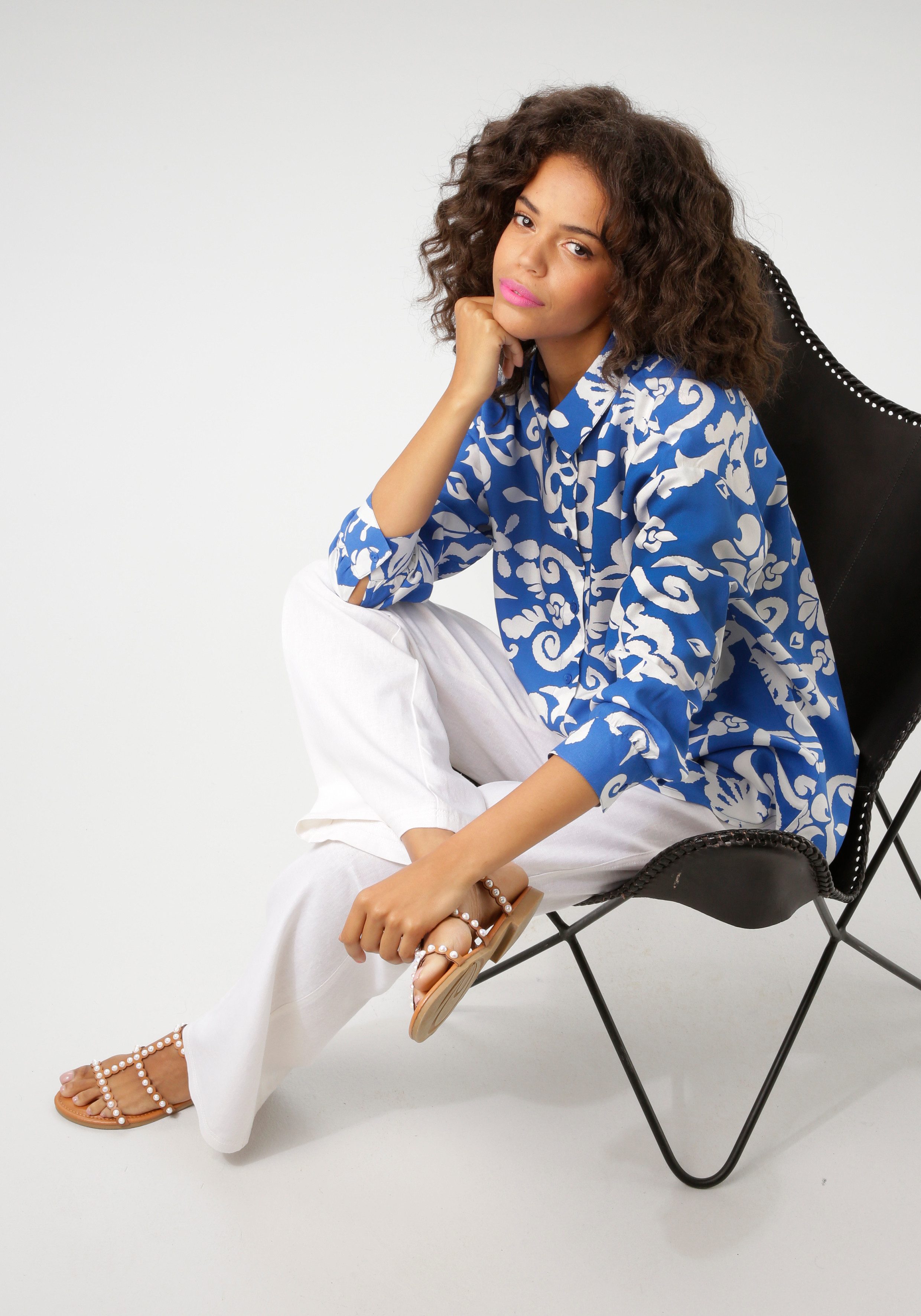 Aniston CASUAL Overhemdblouse met fantasierijke, grootschalige print - nieuwe collectie