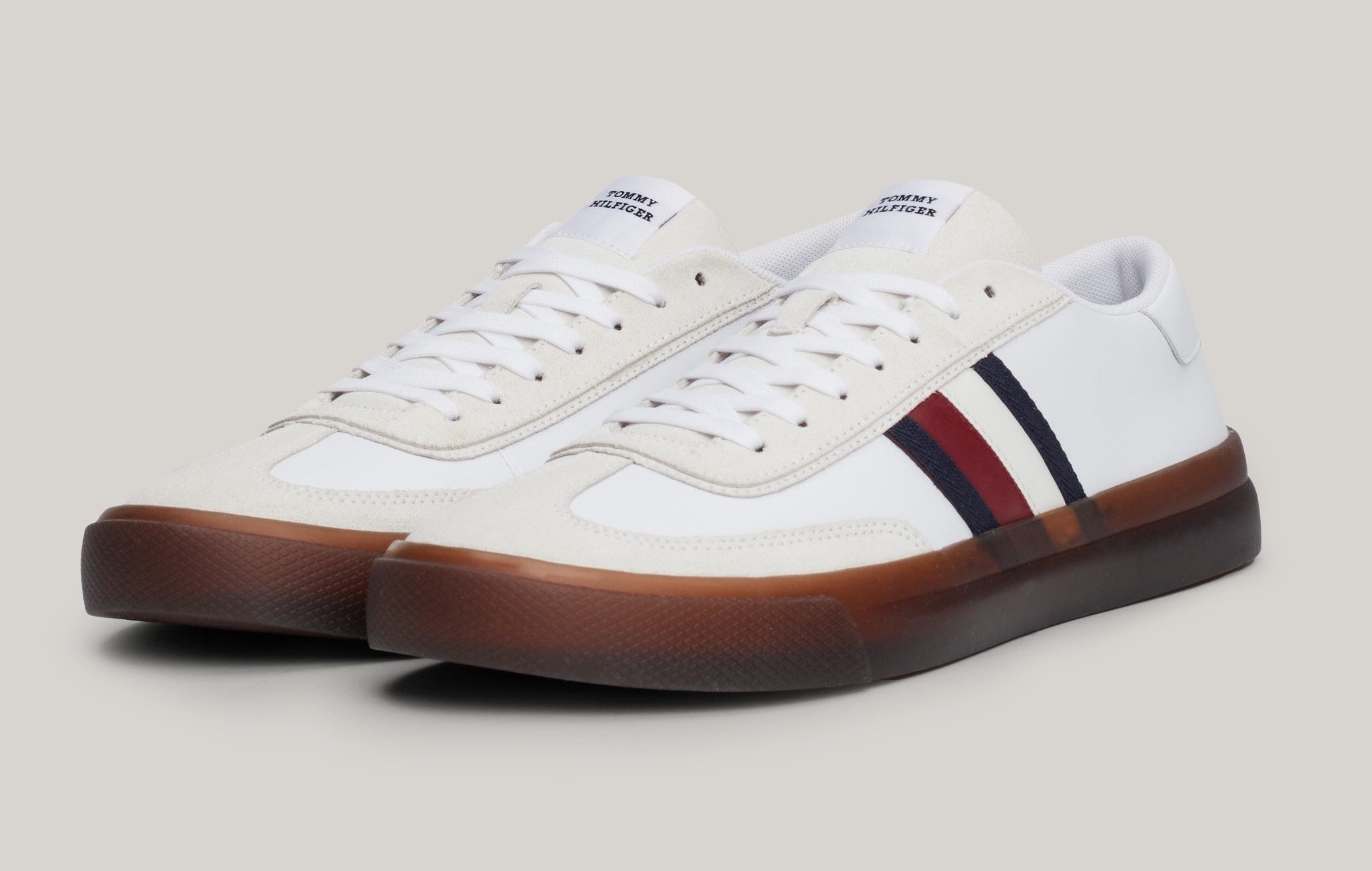 Tommy Hilfiger Sneakers TH CUPSET TERRACE , vrijetijdsschoen, lage schoen, veterschoen met zijstrepen