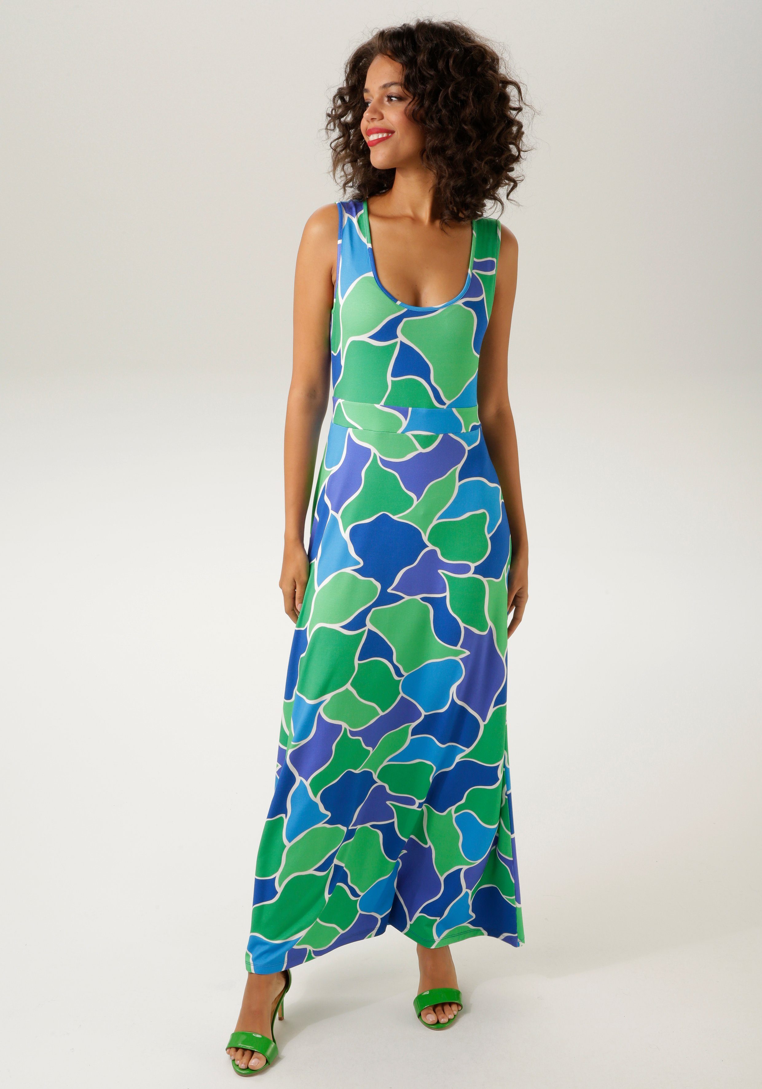 Aniston CASUAL Zomerjurk met harmonieuze kleuren, grafische print