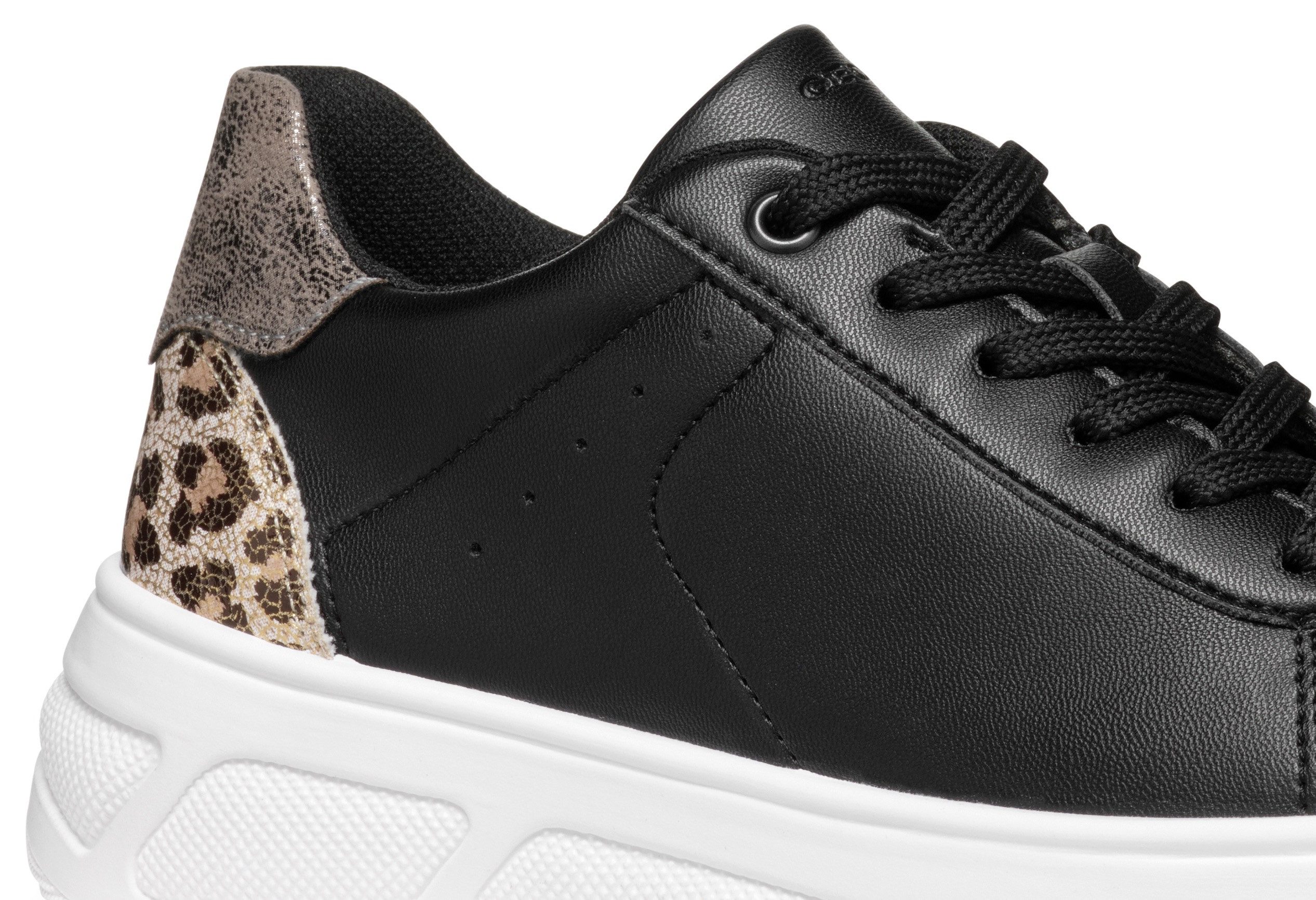 Geox Sneakers D LJUBA A Chunky sneakers, plateau sneakers, vrijetijdsschoen met plateauzool