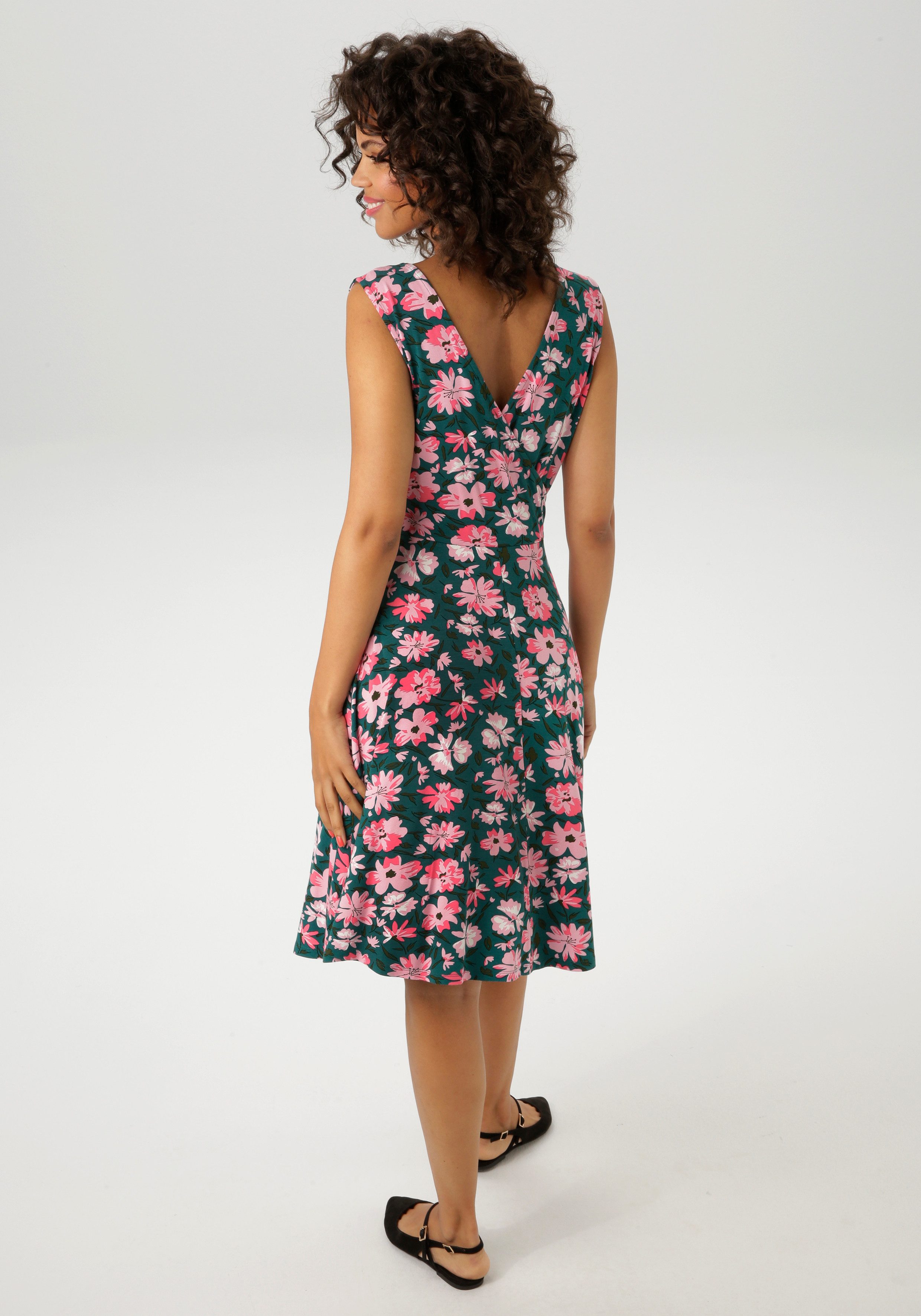 Aniston CASUAL Zomerjurk met schilderachtig bloemenprint - elk stuk is uniek - nieuwe collectie