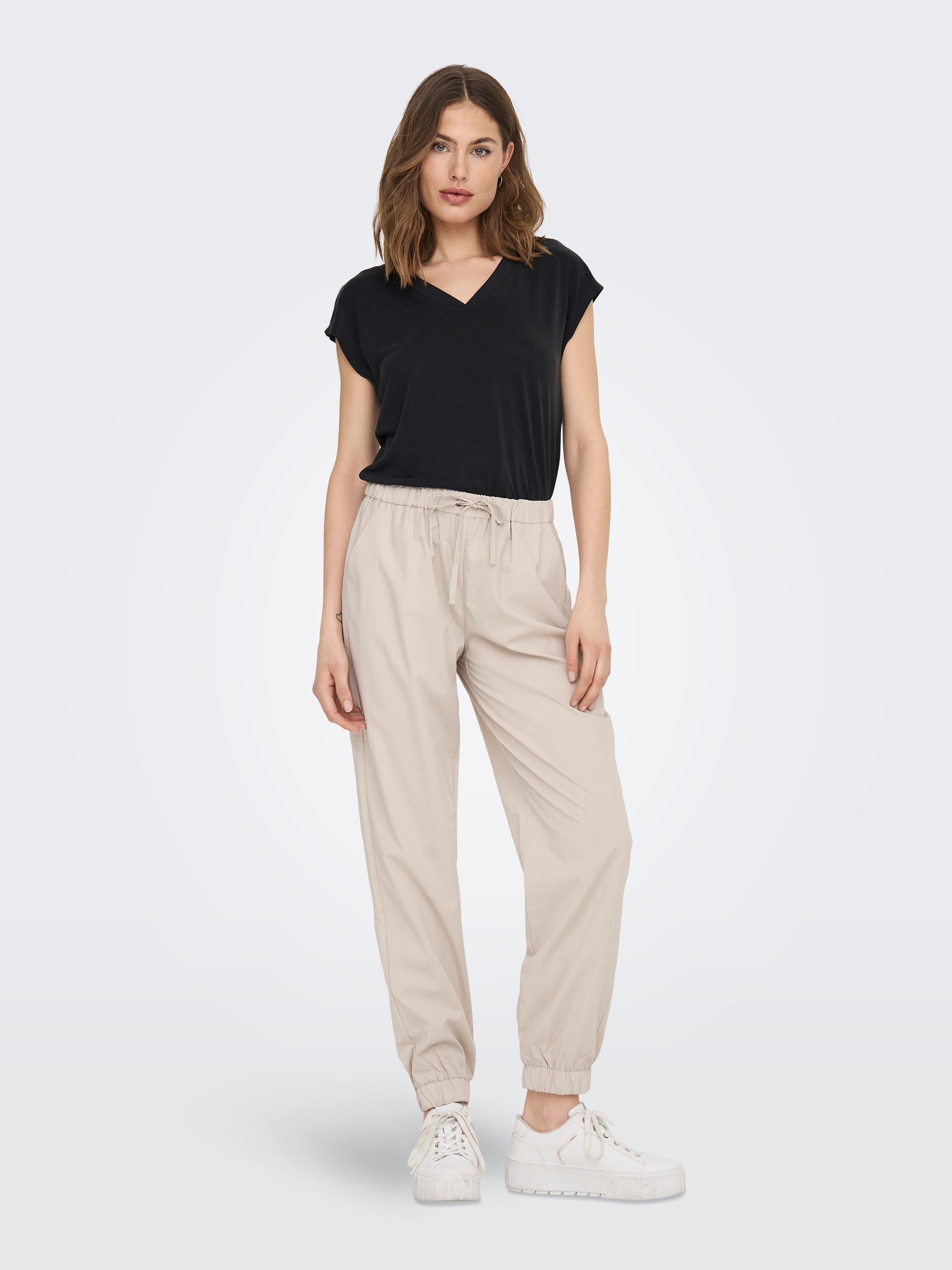 Only Shirt met V-hals ONLFREE S/S MODAL V-NEC TOP BOX JRS NOOS