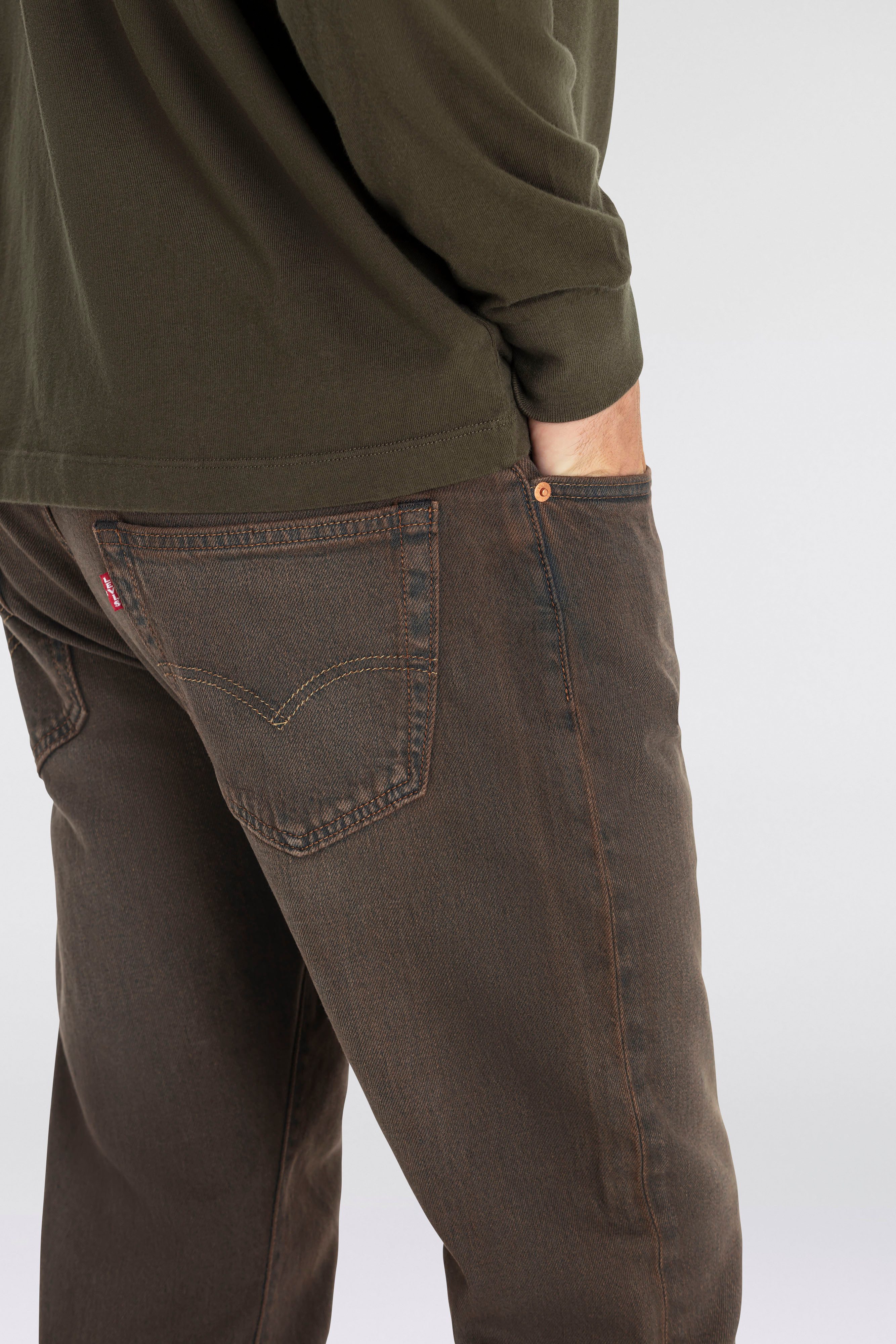 Levi's Tapered jeans 502 TAPER in een elegante moderne stijl