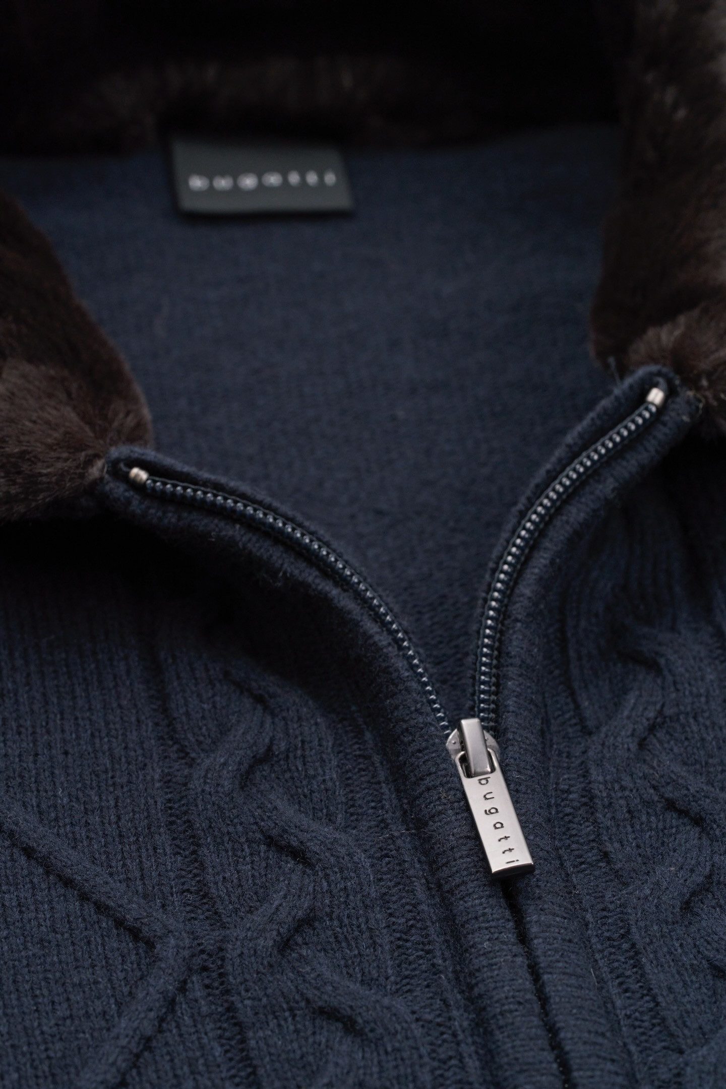 Bugatti Vest met nep-bontkraag