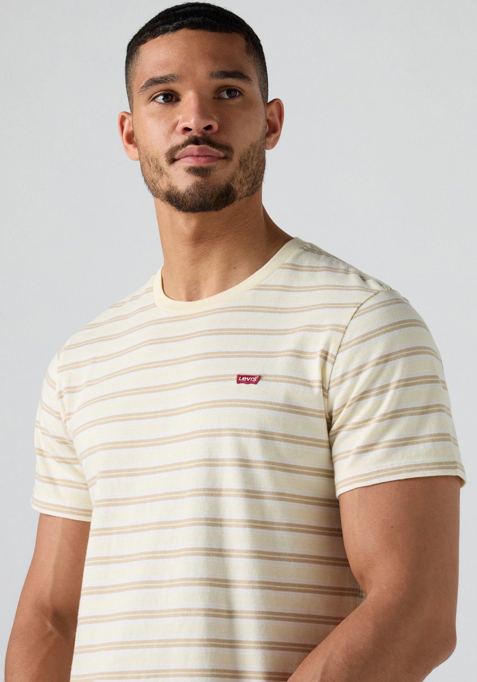 Levi's® T-shirt met gestreept patroon