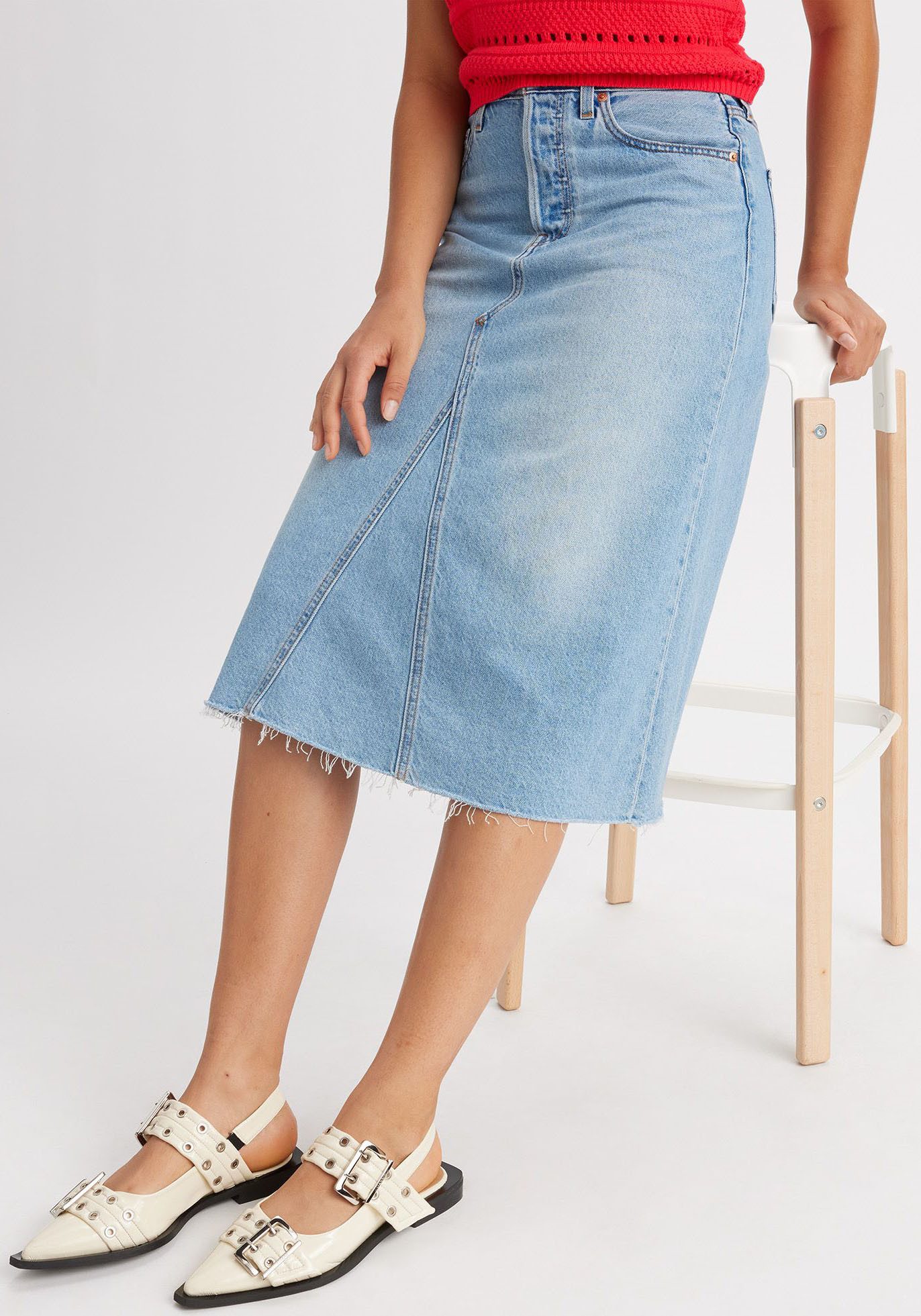 Levi's® Jeans rok HR A LINE DECON SKIRT in trendy midi-lengte met rafelige rand