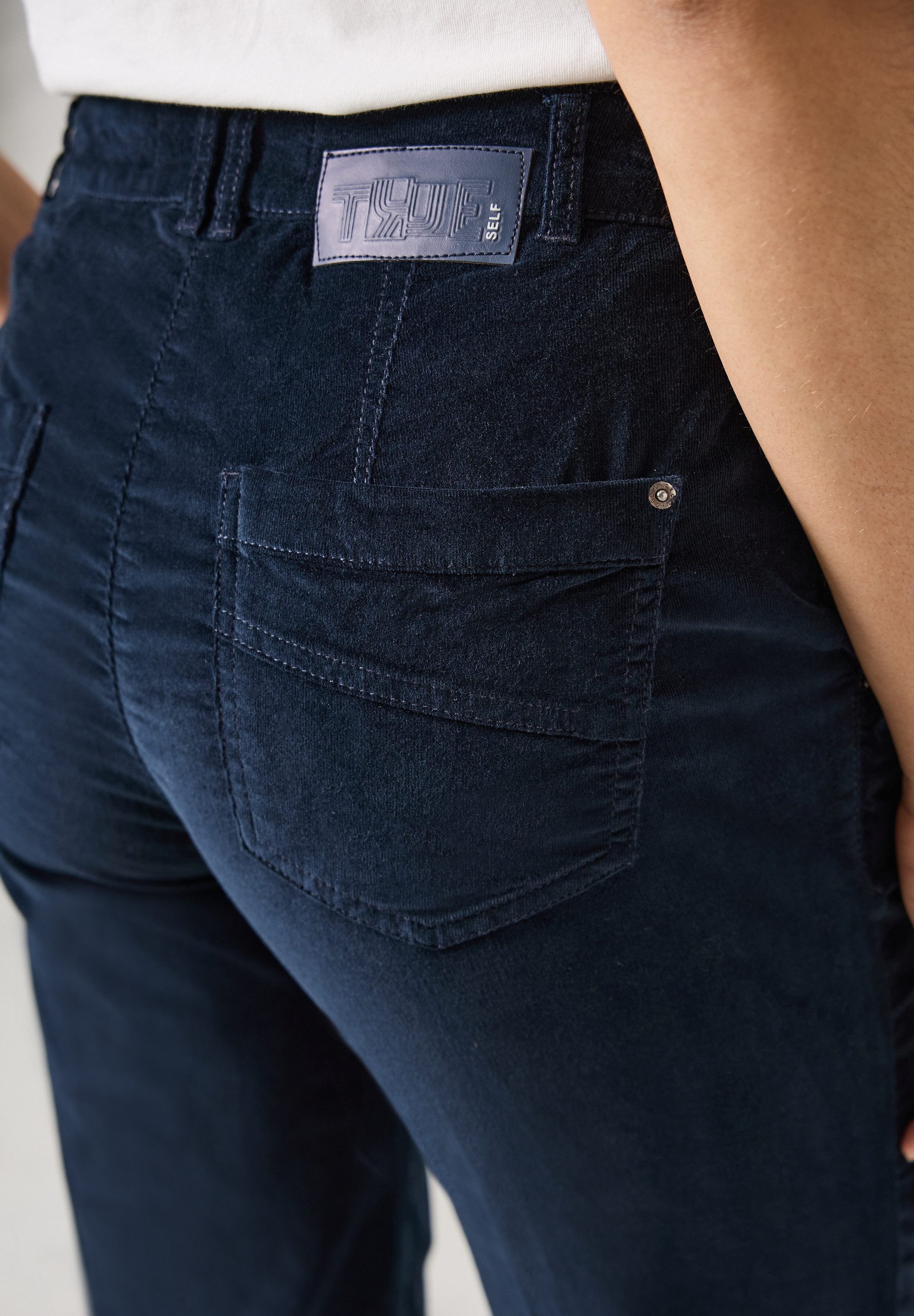 Cecil Cordbroek Style Chino in 4-pocketsmodel
