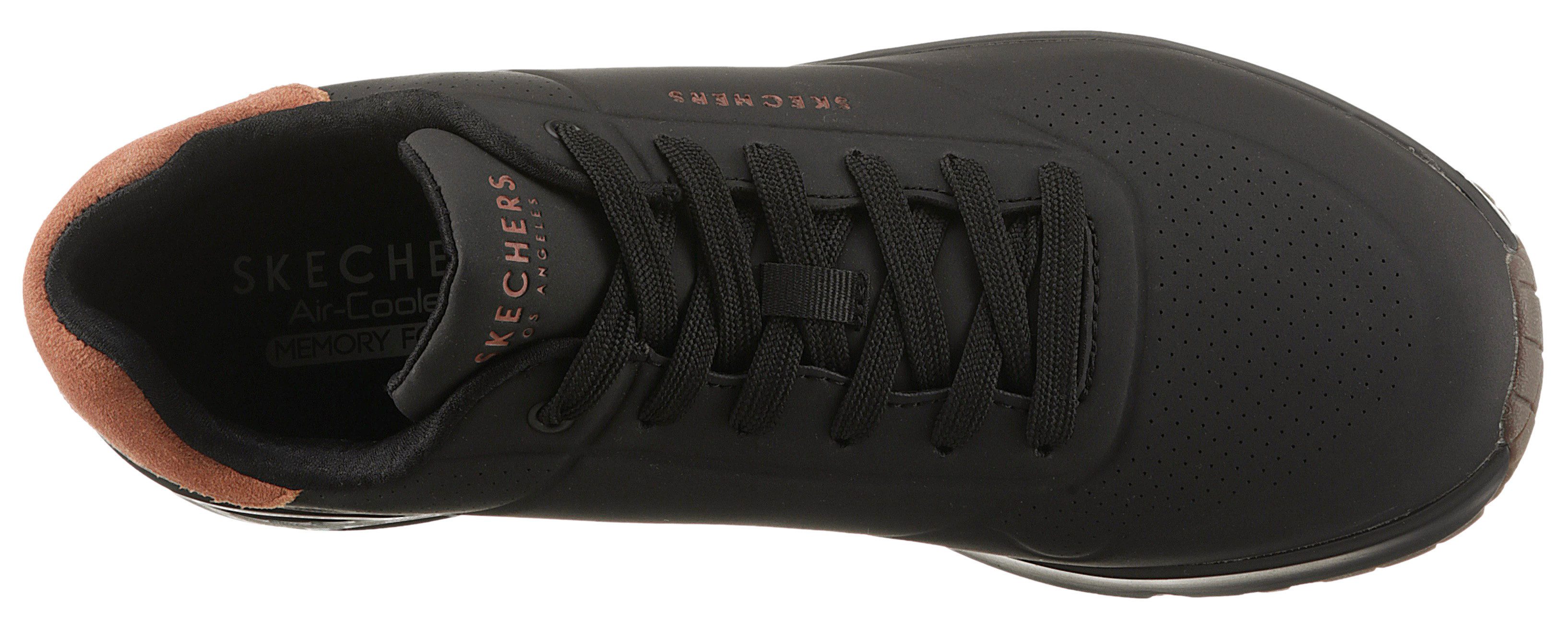 Skechers Sneakers UNO-SUITED ON AIR vrijetijdsschoen, lage schoen, veterschoen met modieuze sleehak