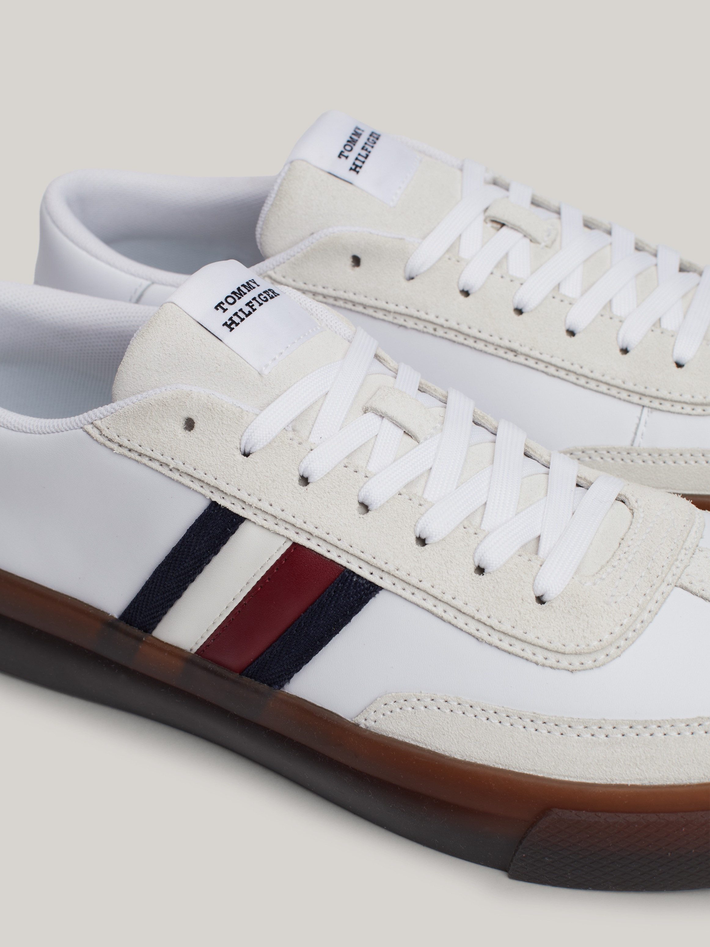 Tommy Hilfiger Sneakers TH CUPSET TERRACE , vrijetijdsschoen, lage schoen, veterschoen met zijstrepen