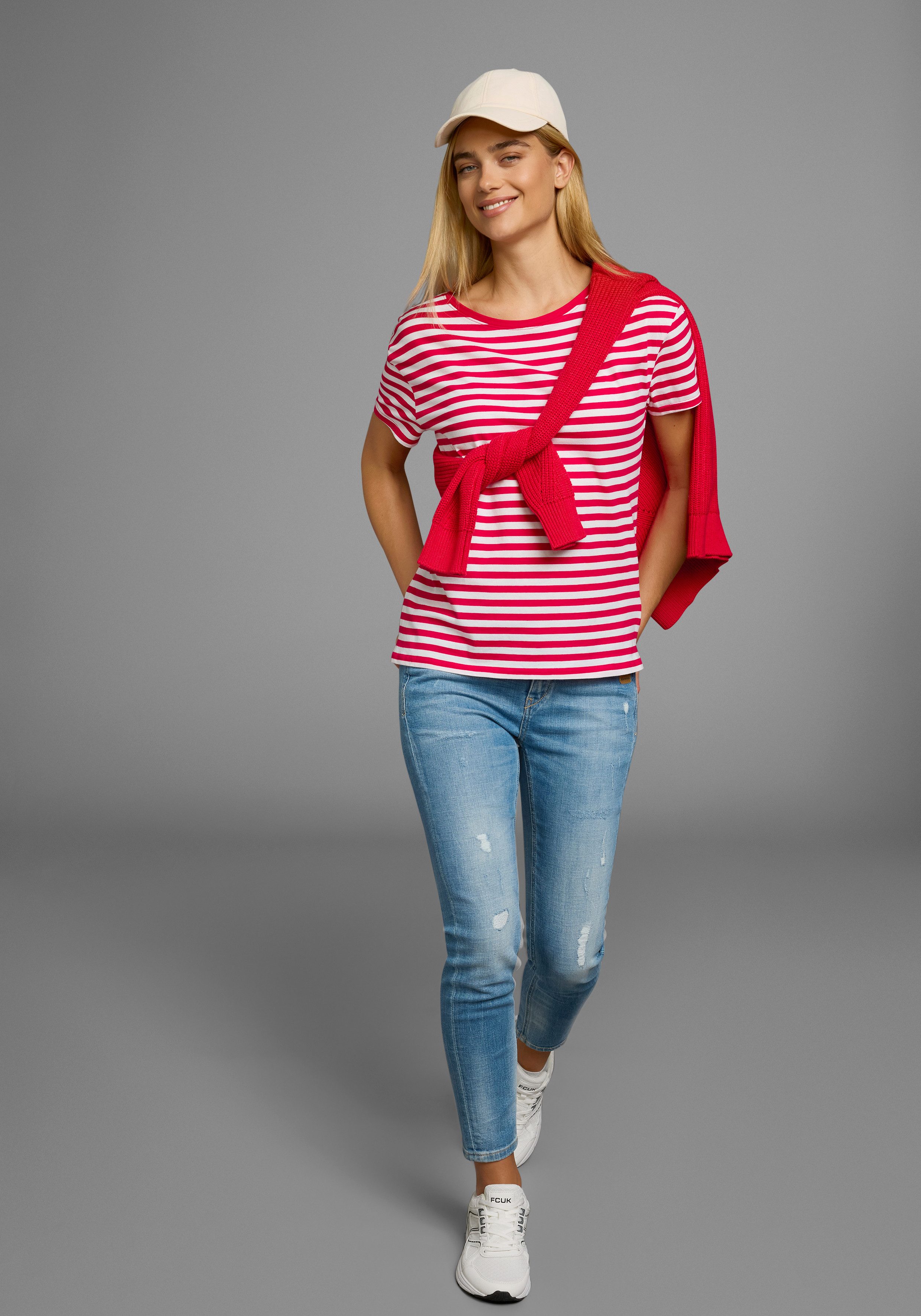AJC T-shirt Korte mouwen, getailleerde snit, gestreept, ronde hals