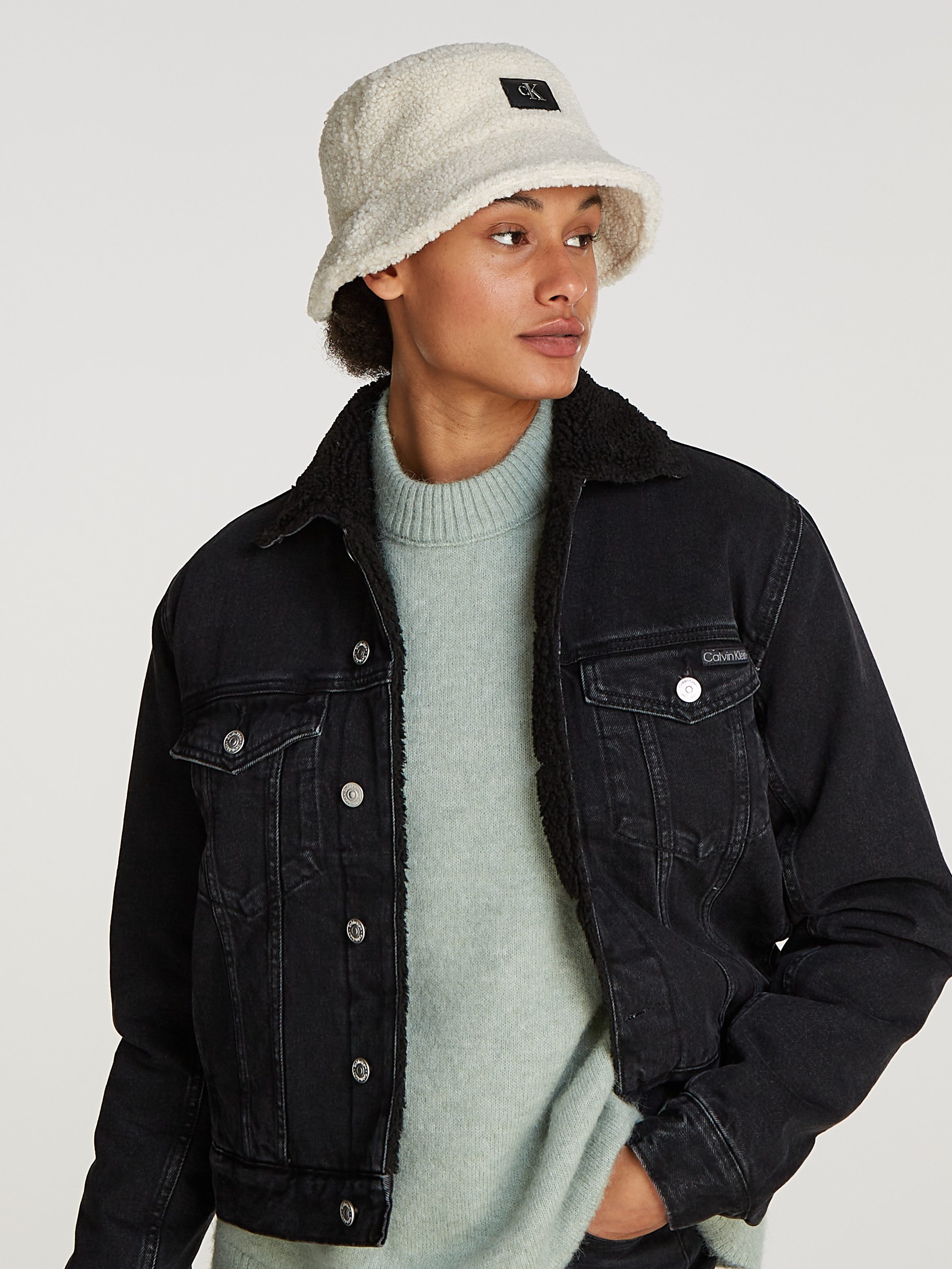 Calvin Klein Vissershoed SHERPA BUCKET HAT