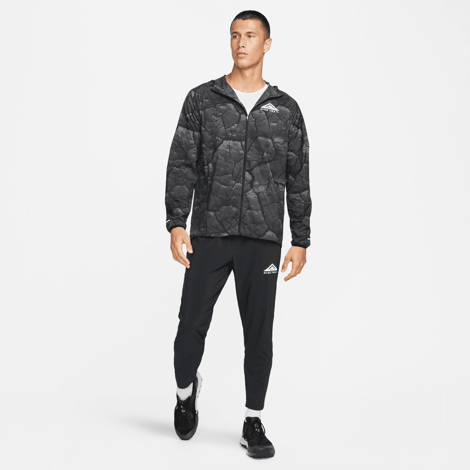 Nike Runningjack MEN'S LIGHTWEIGHT ALLOVER PRINT TRAIL RUNNING JACKET