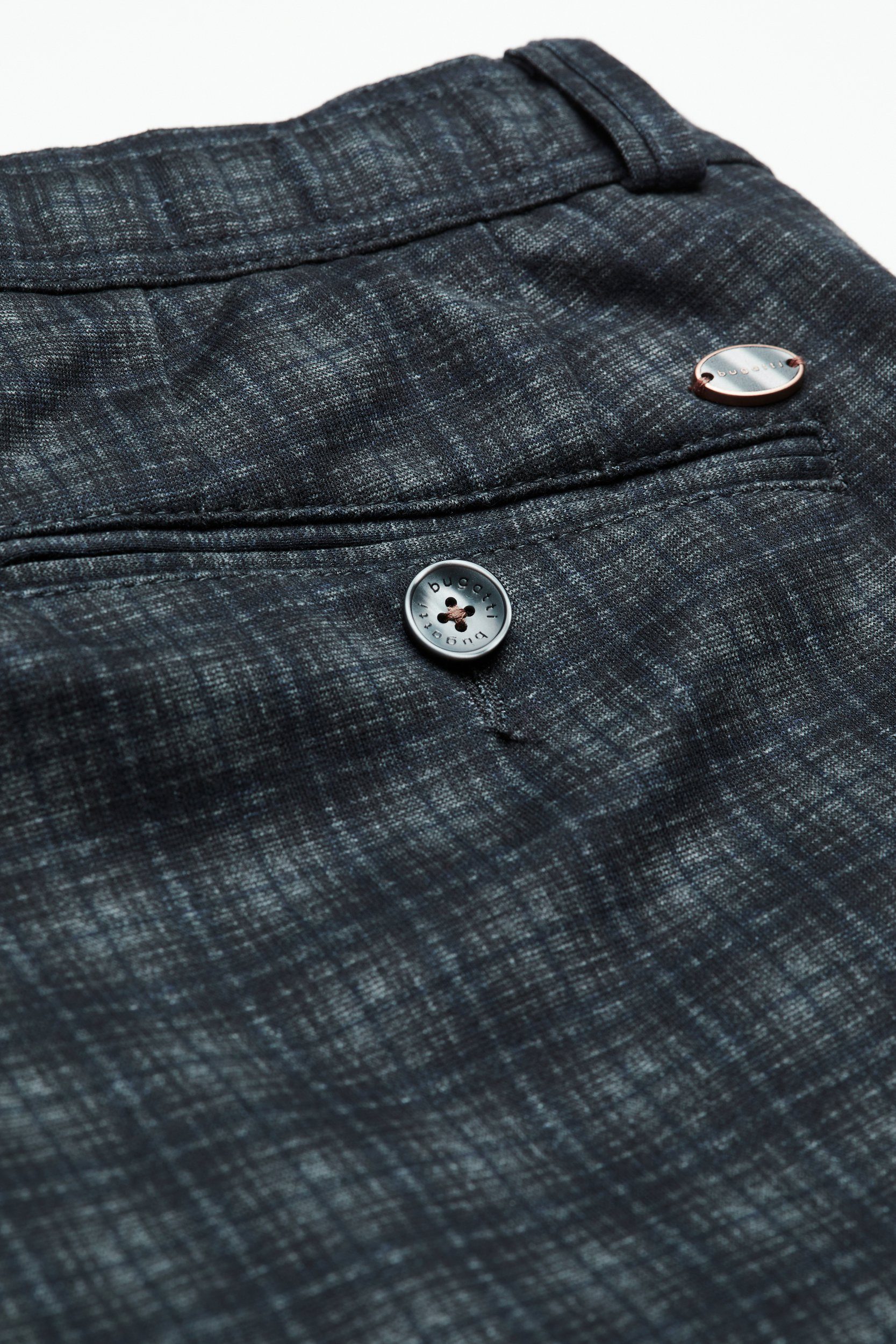 Bugatti Chino met meerkleurige ruitprints