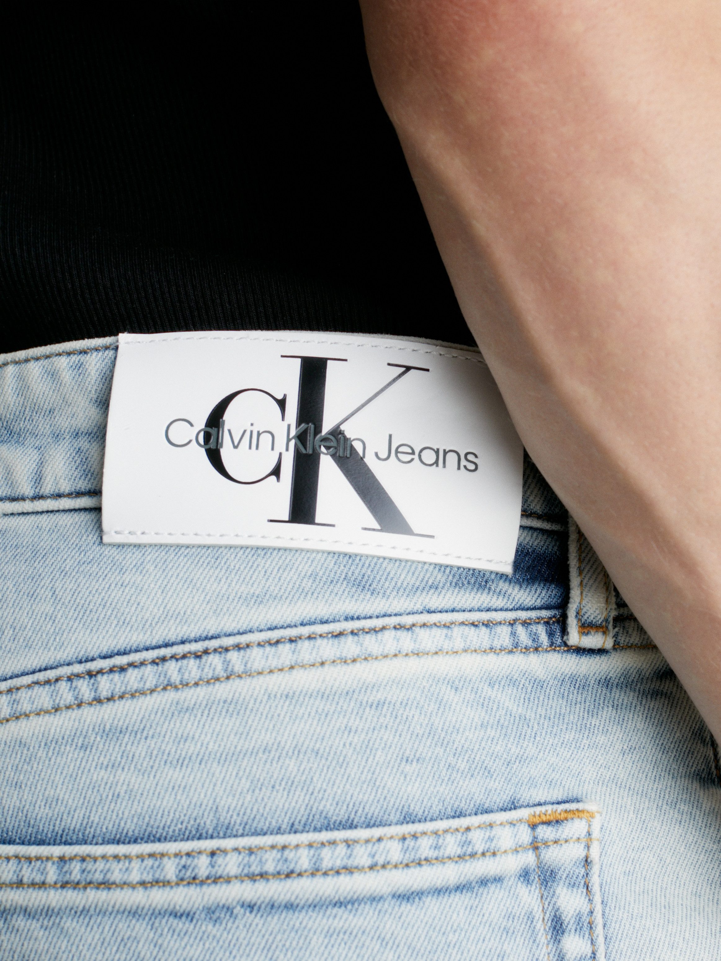 Calvin Klein Slim fit jeans SLIM TAPER in een klassiek 5-pocketsmodel