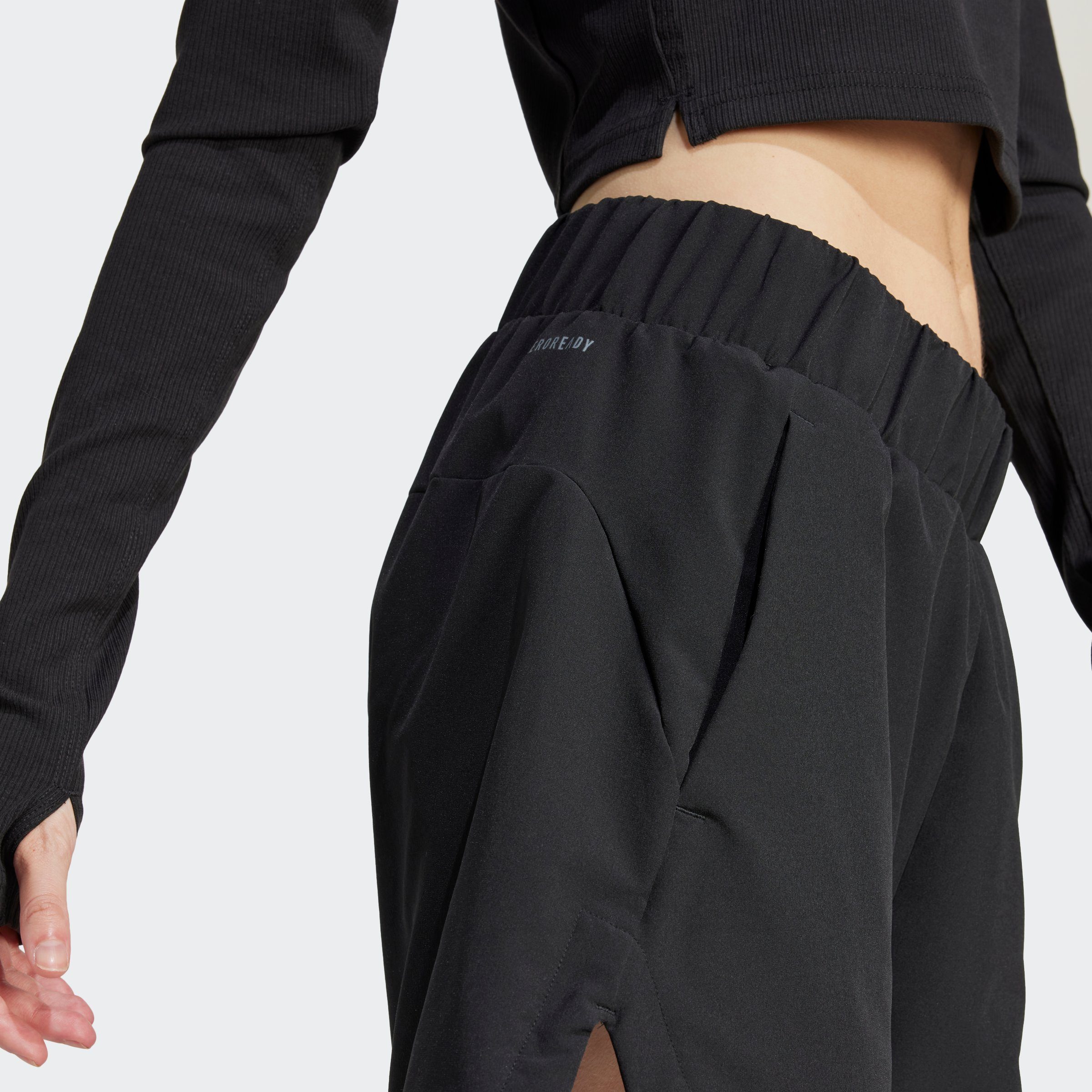 adidas Sportswear Short W Z.N.E. WVN SH (1-delig)