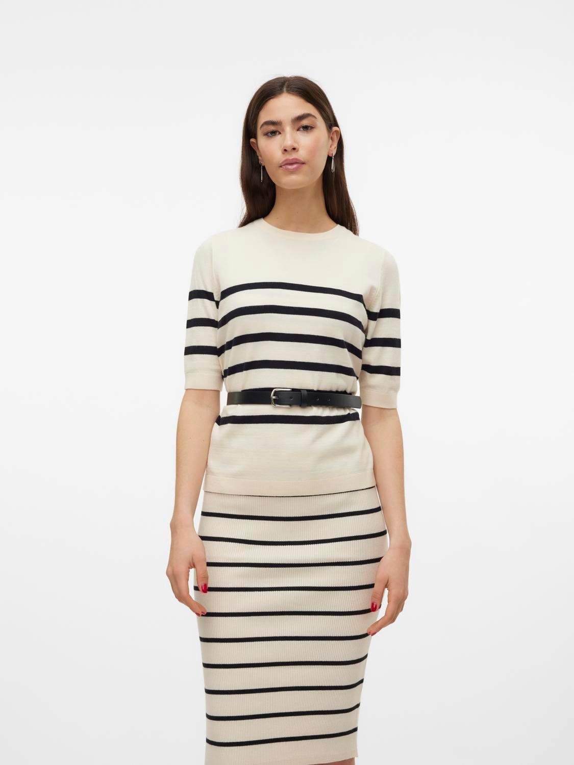 Vero Moda Trui met korte mouwen Lichtgewicht fijn gebreide trui VMSABA PLAIN SS O-NECK PULLOVER GA NOOS (Damestrui ronde hals korte mouw zomertrui)