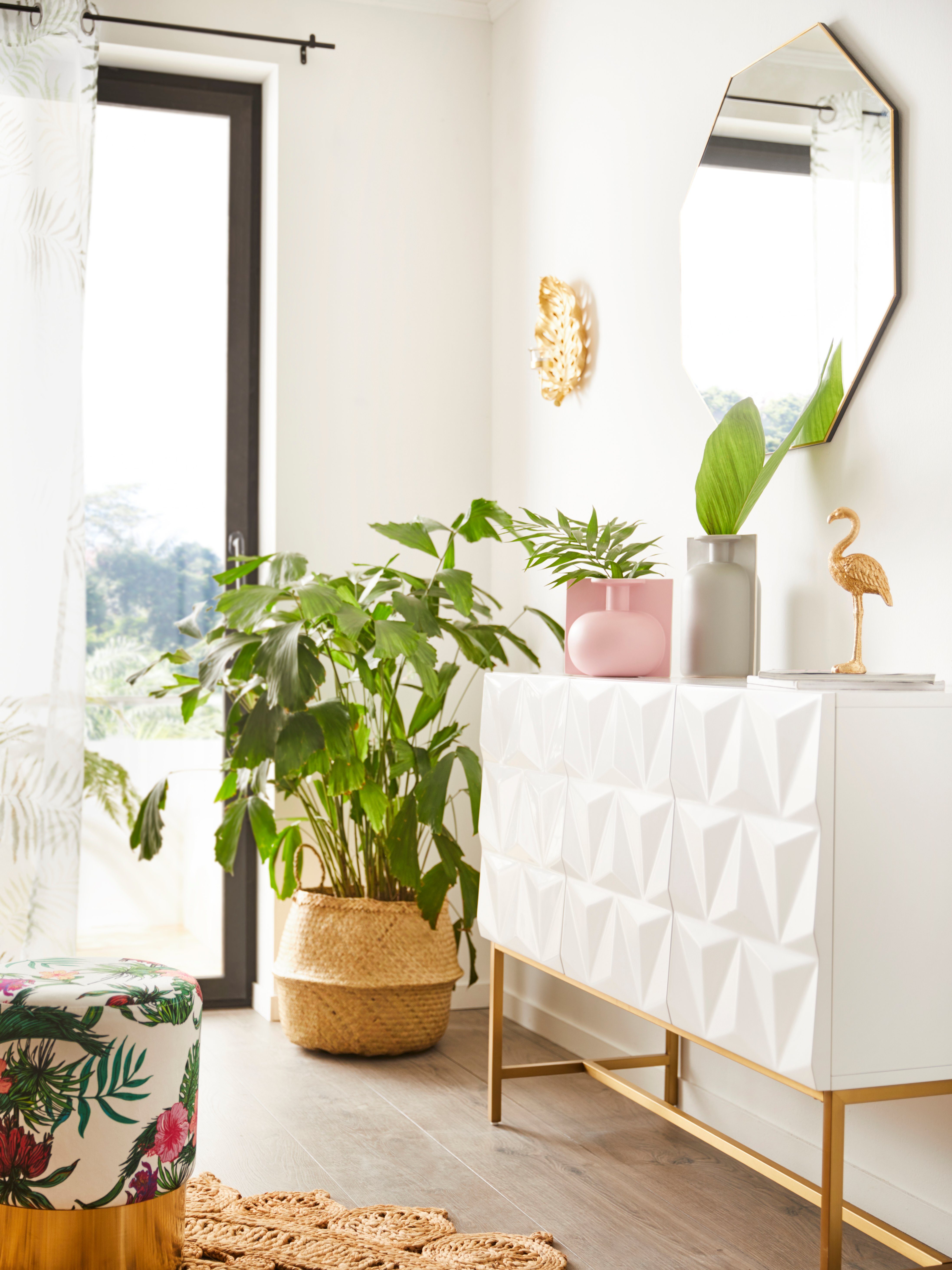 Leonique Dressoir Rovuma, TOPSELLER! in 3d-look en met goudkleurig metalen frame