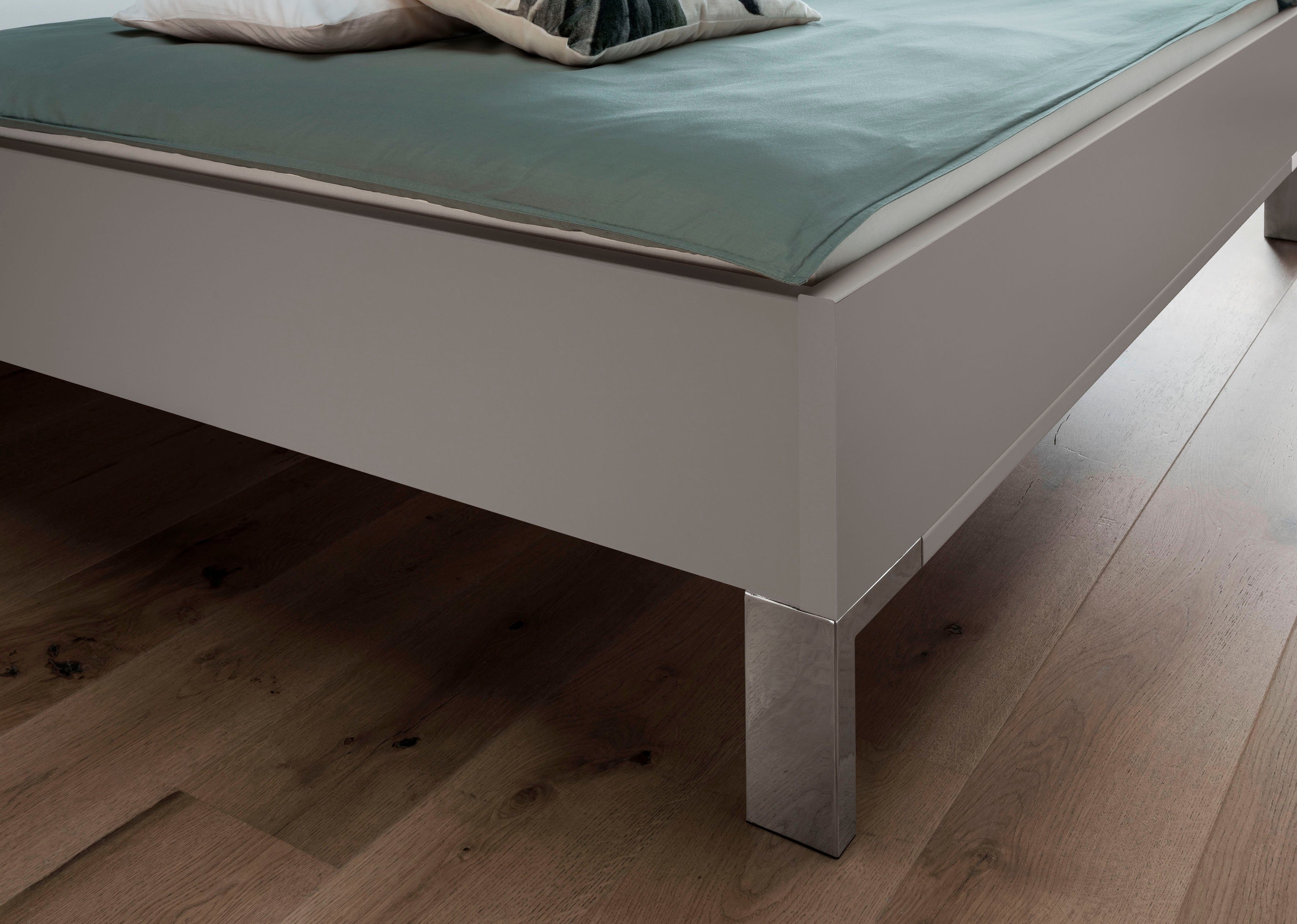 WIEMANN Futonbed Monaco, 4-voudig in hoogte verstelbaar met stijlvol houten hoofdbord, made in germany