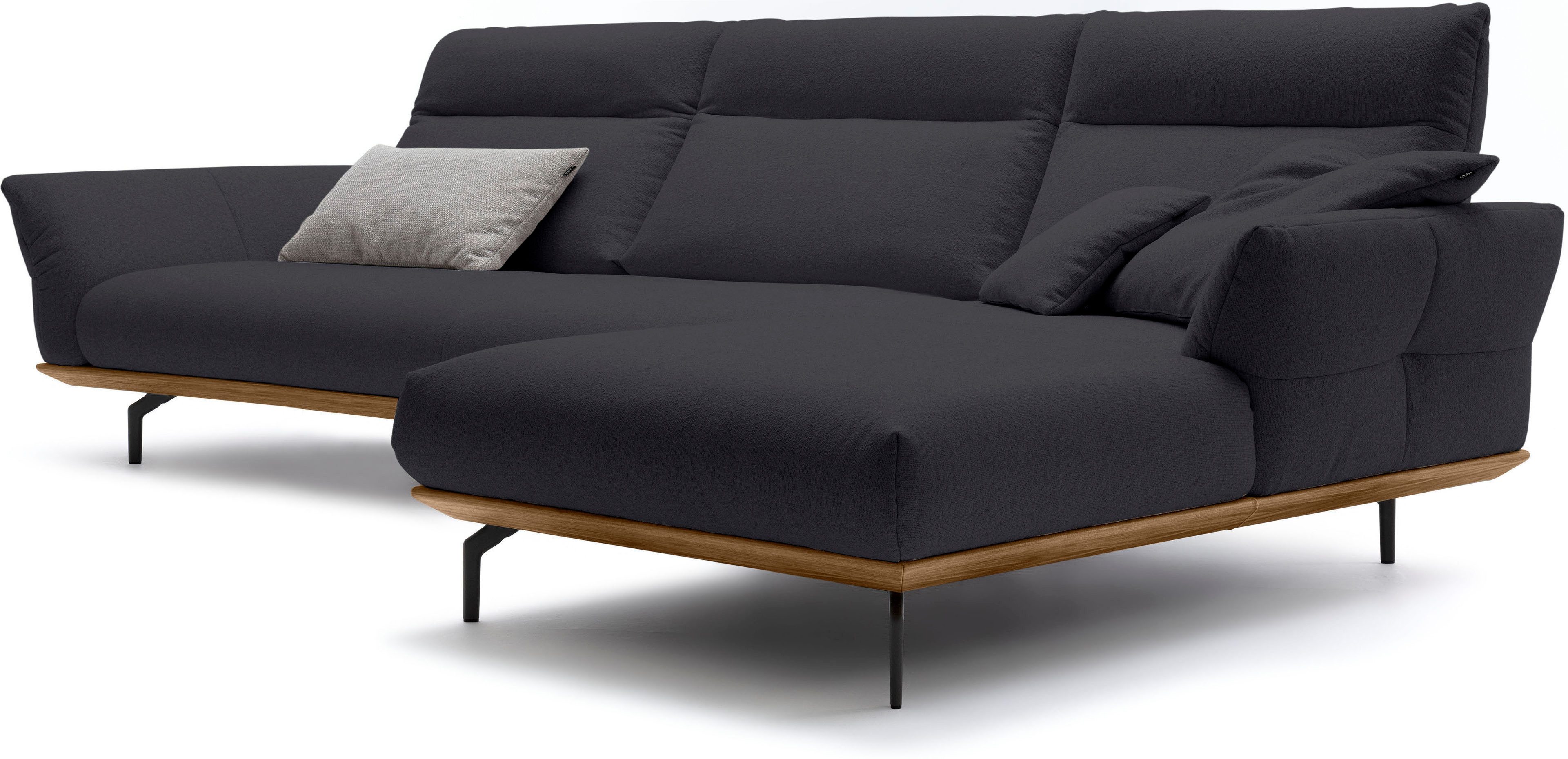 Creation BY ROLF BENZ Hoekbank CR.460 Sokkel in walnotenhout, onderstel in umbra grijs, breedte 338 cm