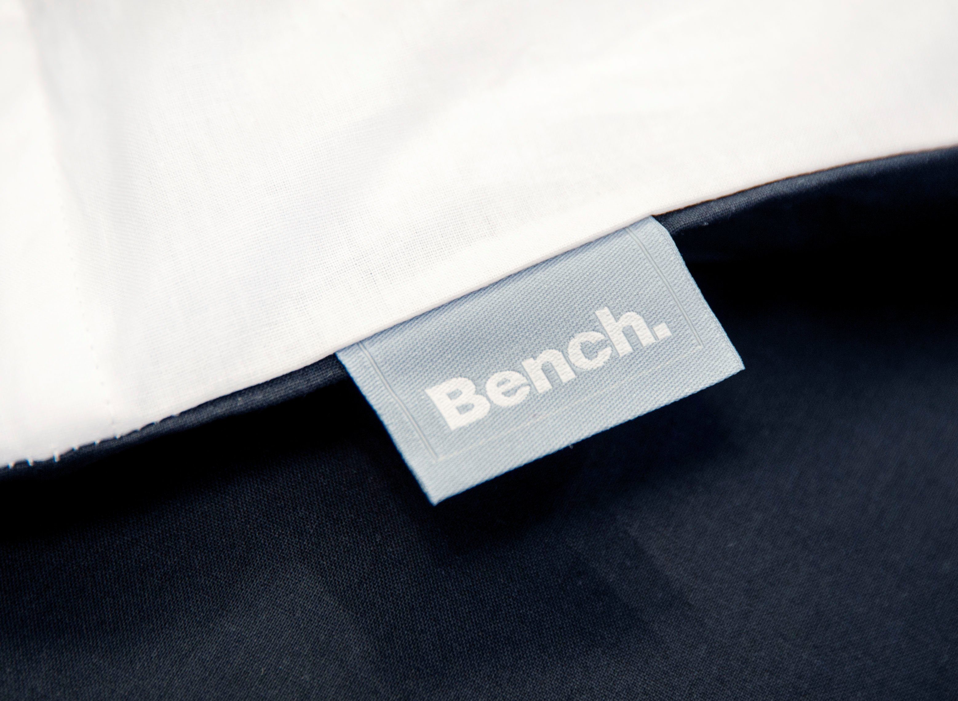 Bench. Tweezijdig te gebruiken overtrekset Bench in mt. 135x200 of 155x220 cm Dekbedovertrek van katoen, moderne dekbedovertrek met reversible-look