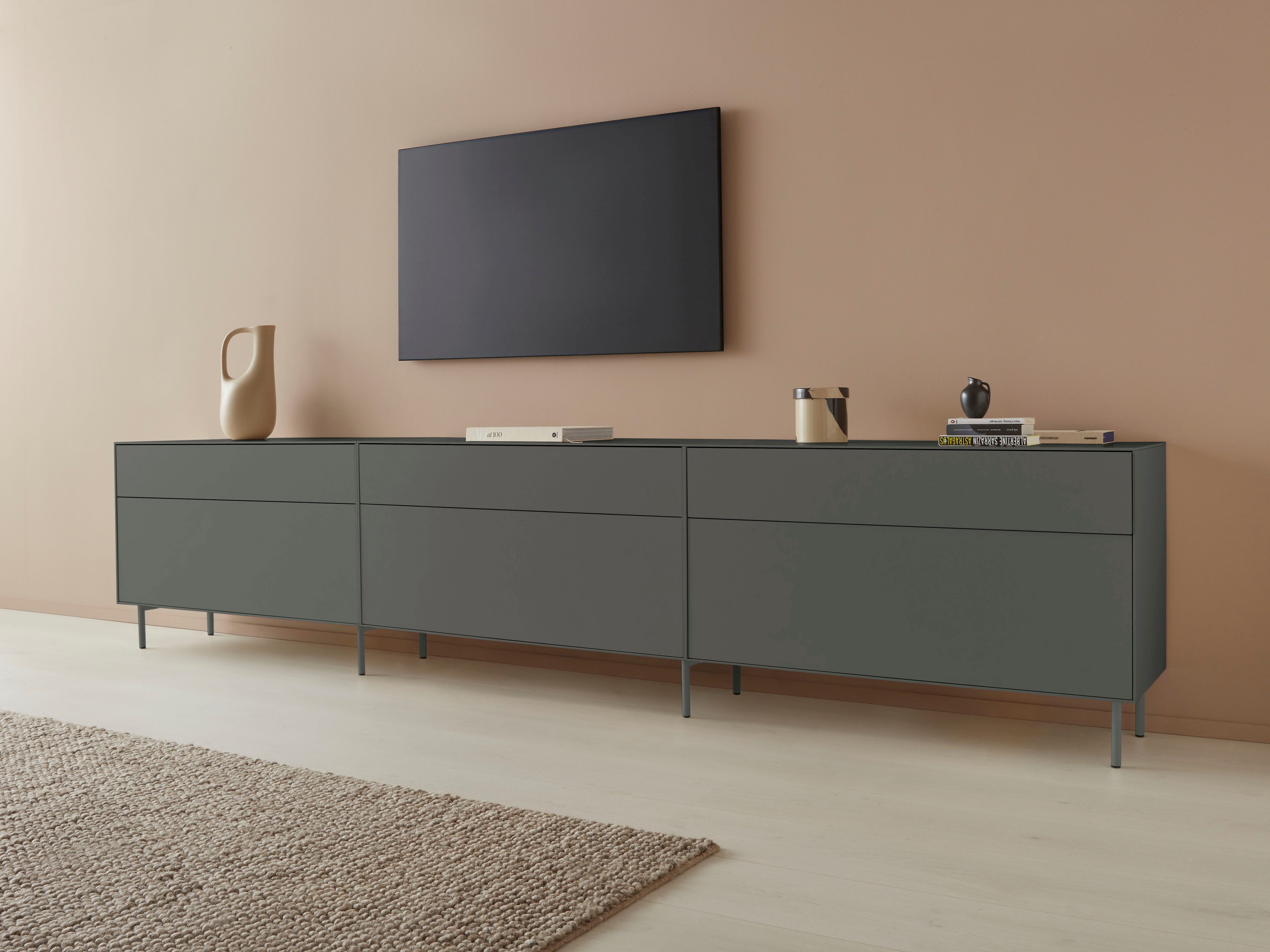 LeGer Home by Lena Gercke Tv-meubel Essentials Breedte: 336 cm, MDF gelakt, push-to-open-functie (3 stuks) lowboards grijs