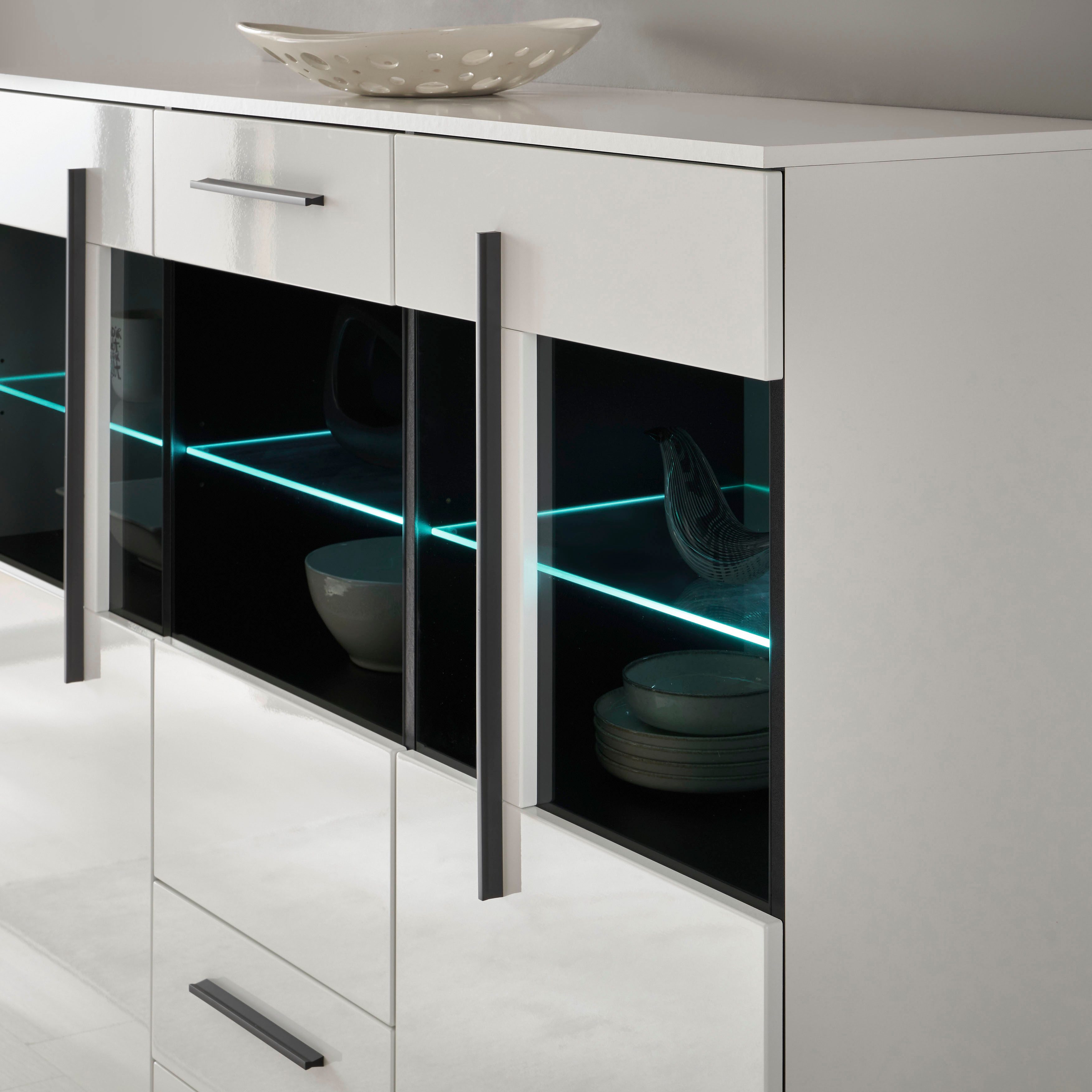 INOSIGN Highboard Cantara, moderne kast, vitrinekast in Eiken decor of wit zwarte stanggreep, voldoende opbergruimte, veelzijdig inzetbaar